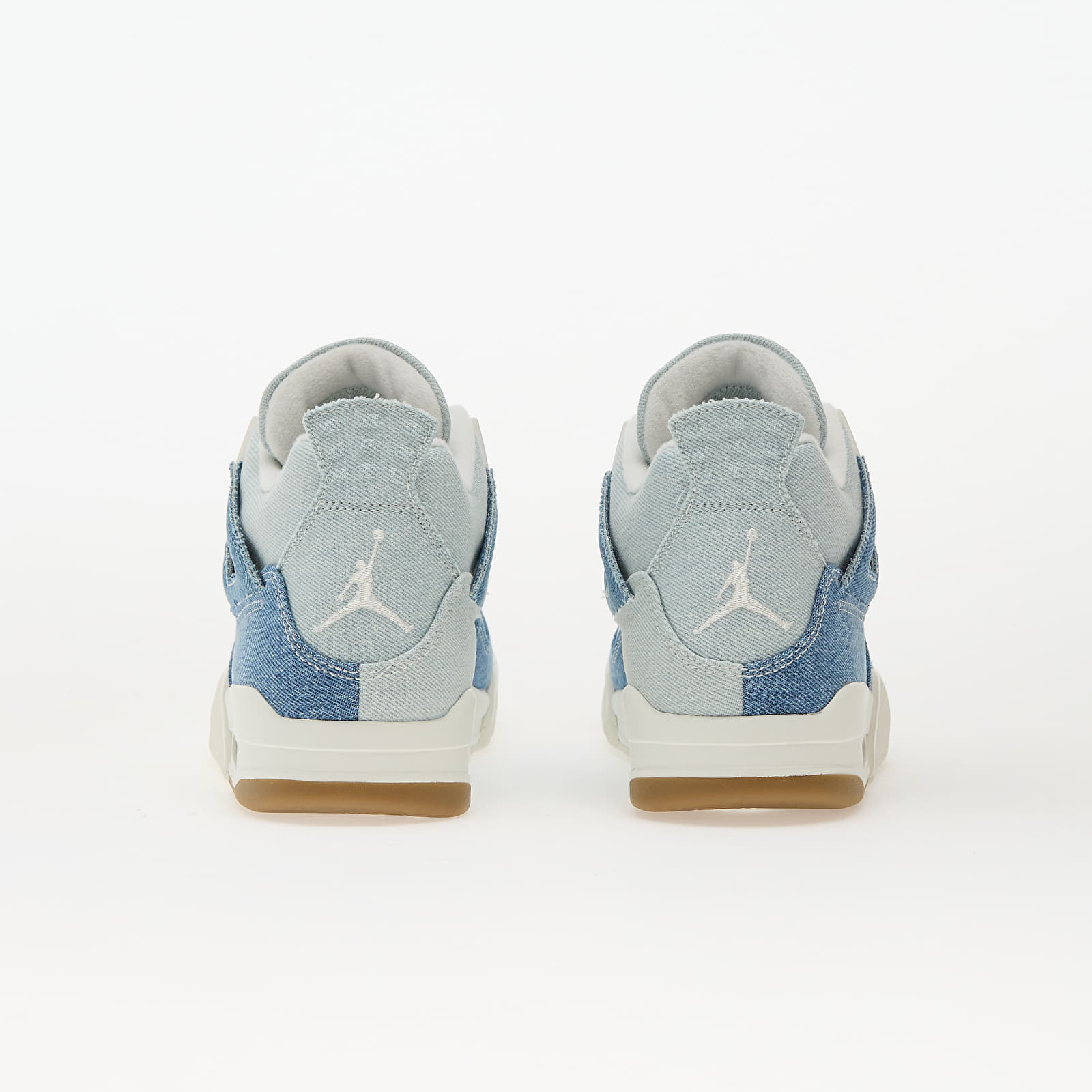 Chaussures et baskets femme Air Jordan 4 Retro W "Denim Worn Blue" (IB6716-100) Sail/ Sail-Gum Lt Brown-Worn Blue-Mtlc Gold