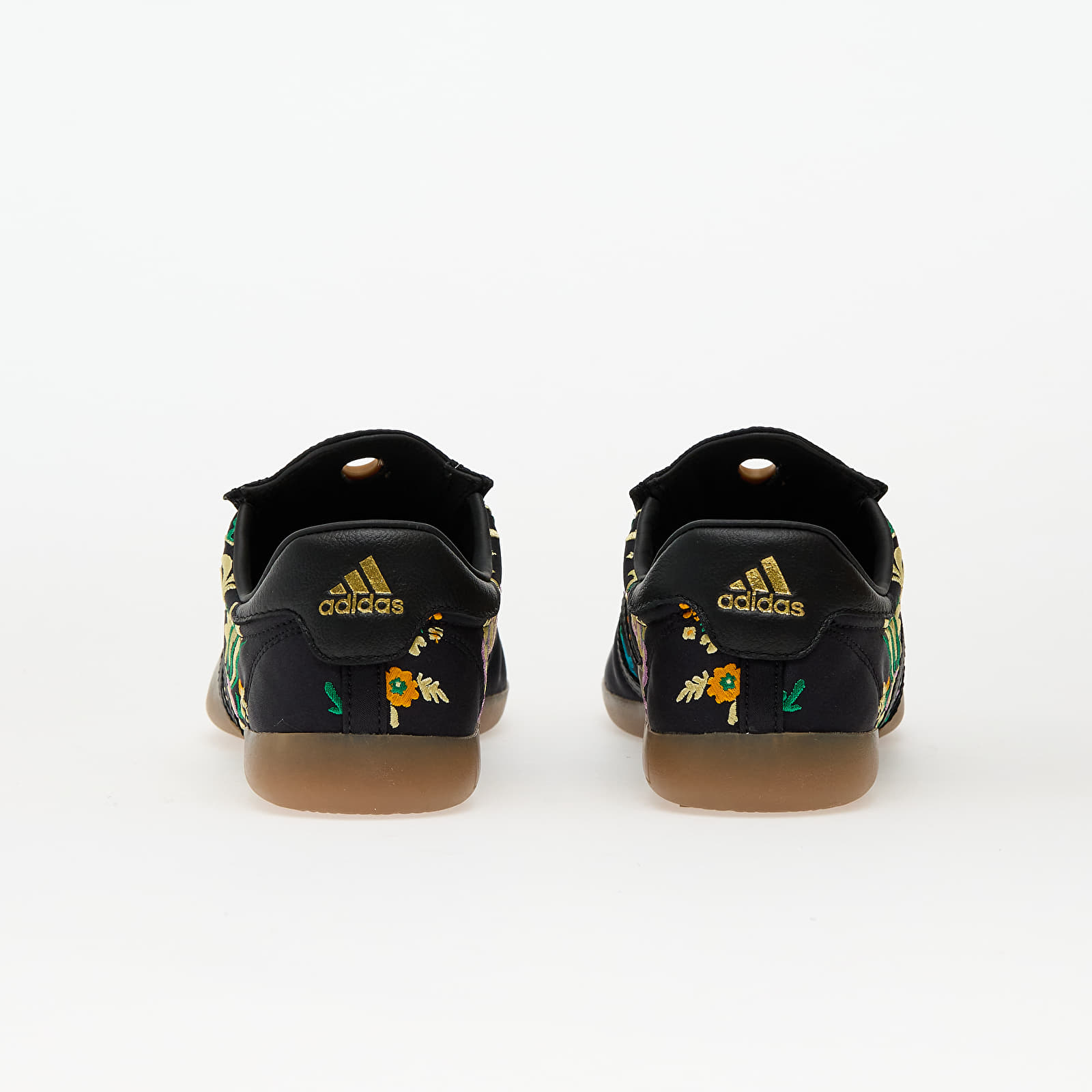 Дамски кецове и обувки adidas Taekwondo Mei W Core Black/ Gold Metallic/ Gum4