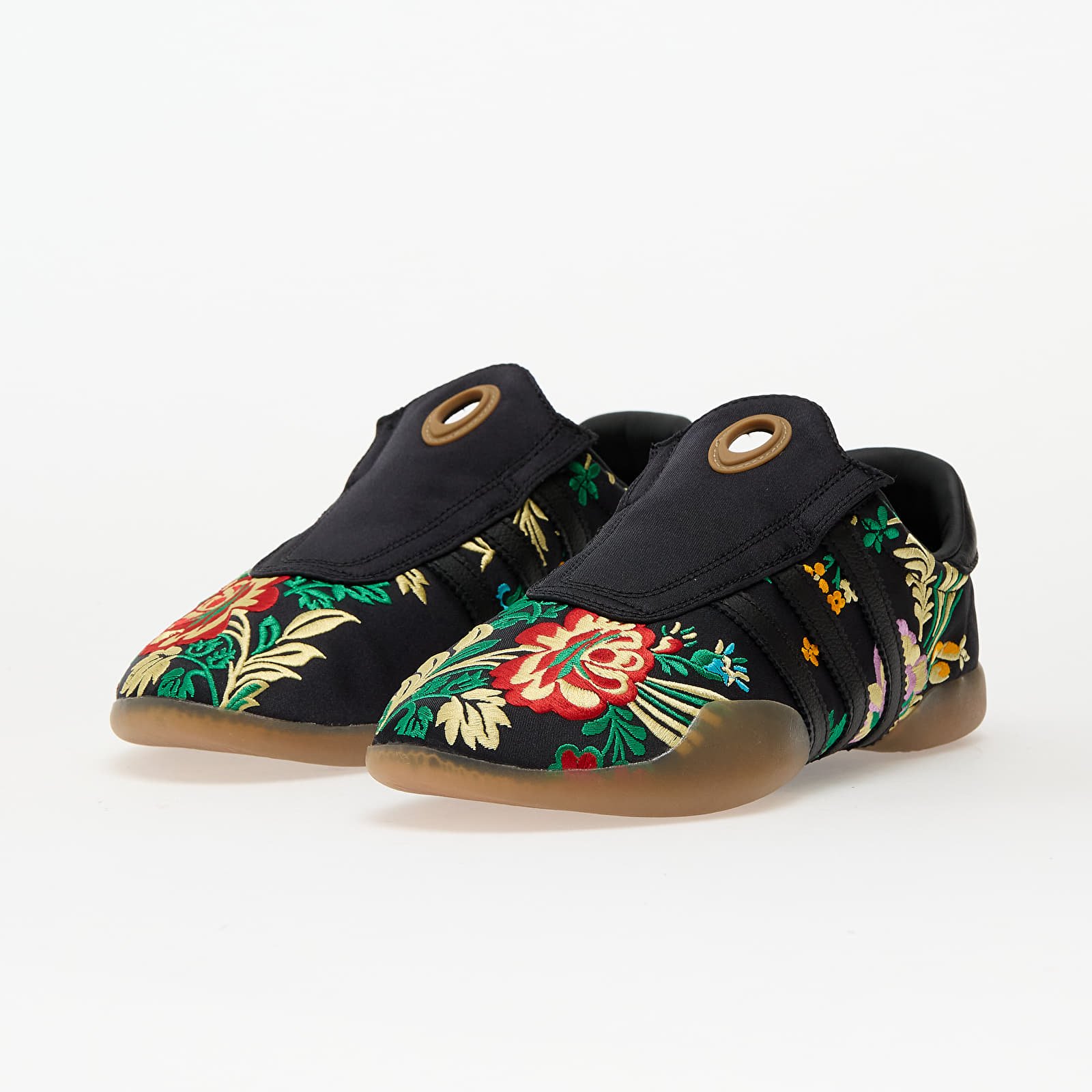 Дамски кецове и обувки adidas Taekwondo Mei W Core Black/ Gold Metallic/ Gum4