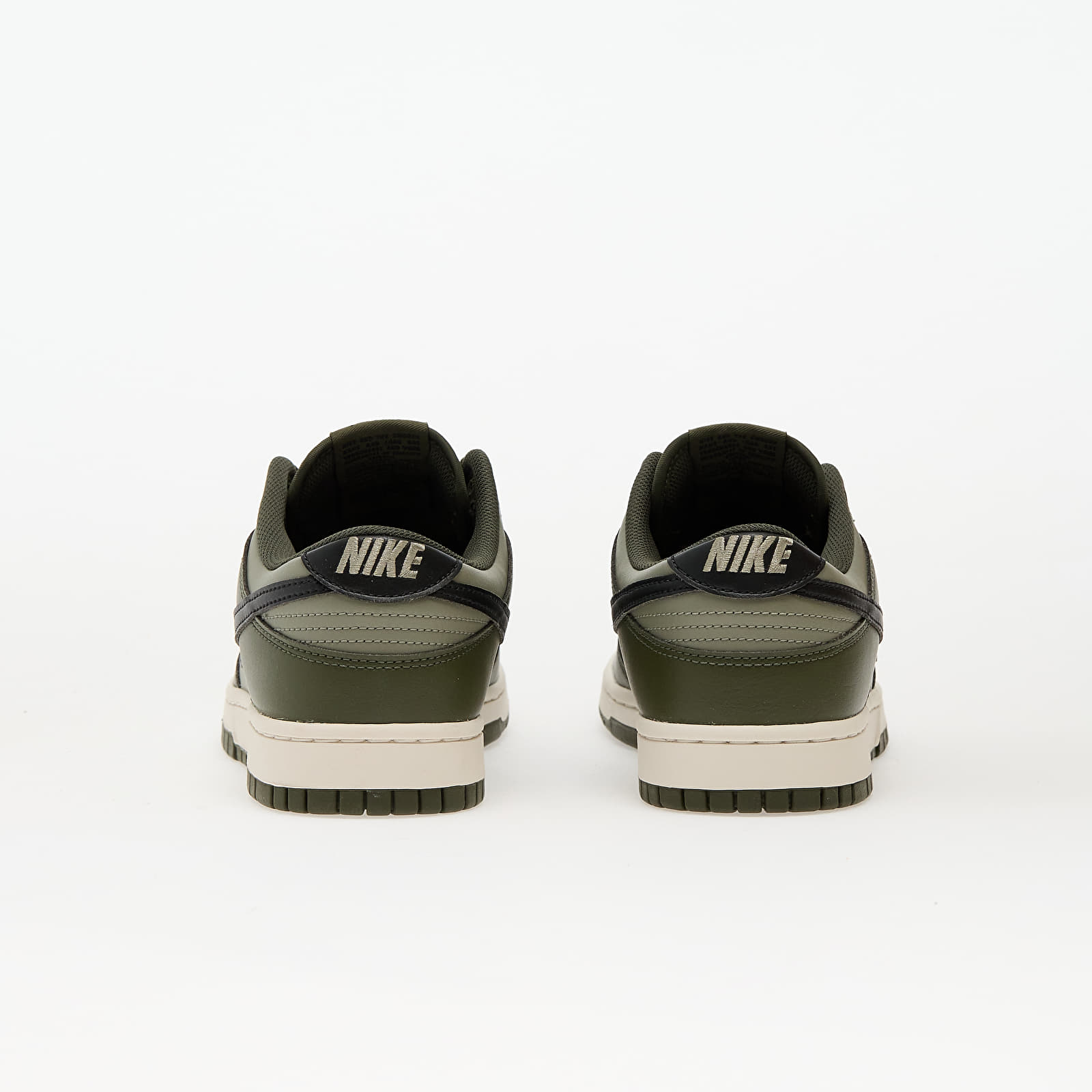 Herren Sneaker und Schuhe Nike Dunk Low Retro Lt Army/ Black-Cargo Khaki-Phantom