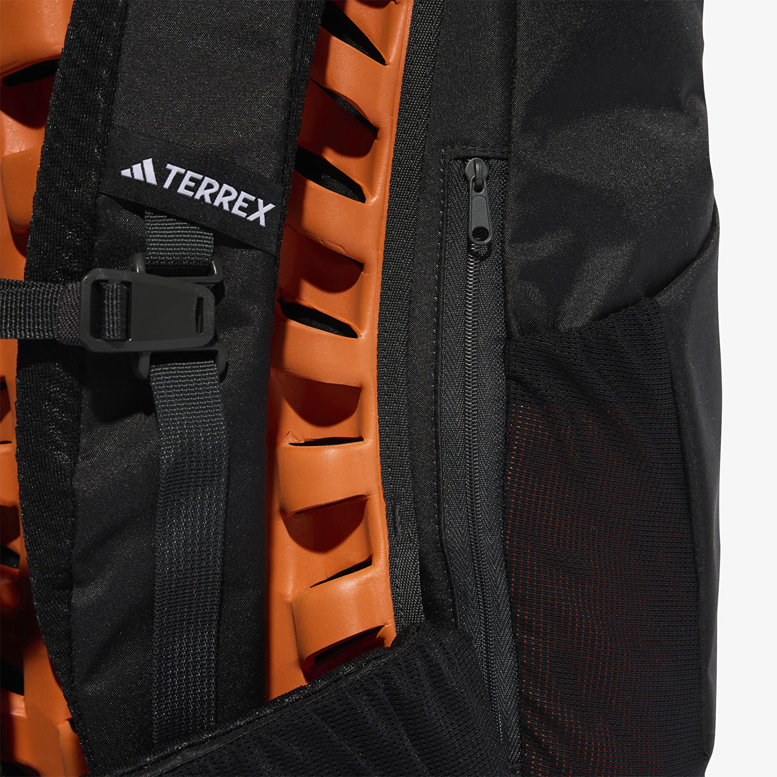 Мъжки раници adidas Terrex Xploric CLIMACOOL Backpack 30L Carbon
