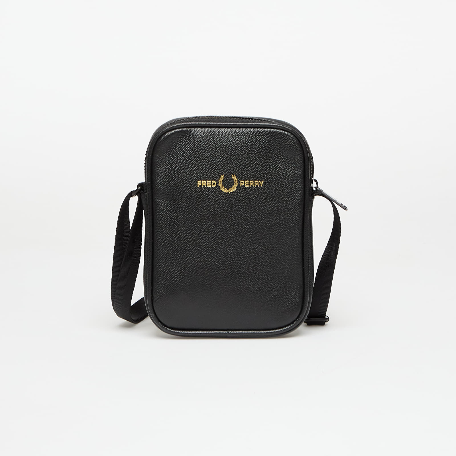 Crossbody чанти FRED PERRY Scotchgrain Leather Side Bag Black
