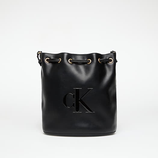 Bag Calvin Klein Jeans Sandi Bucket Bag Black