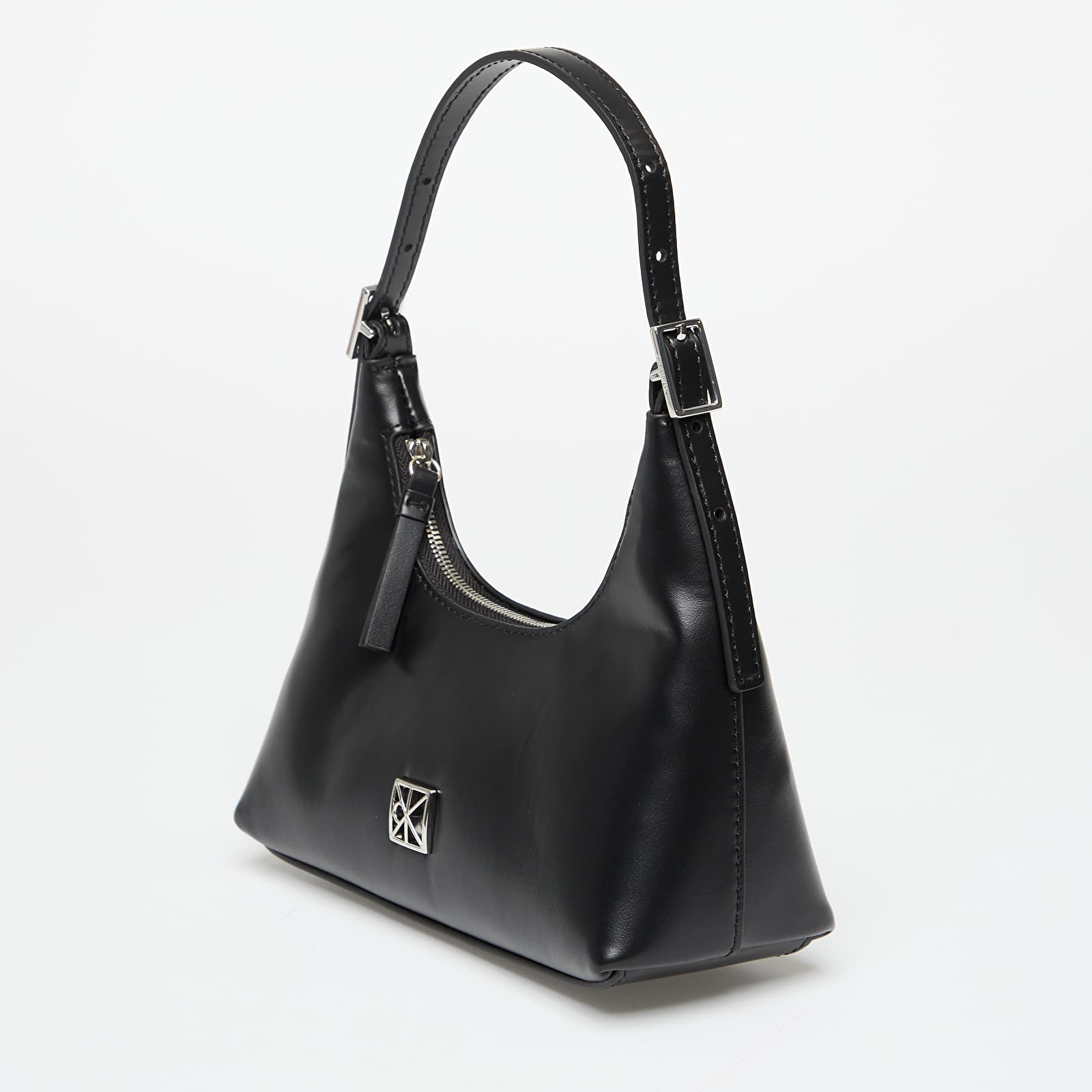 Torby przez ramię Calvin Klein Emblem Hw Leather Mini Shoulder Bag Black