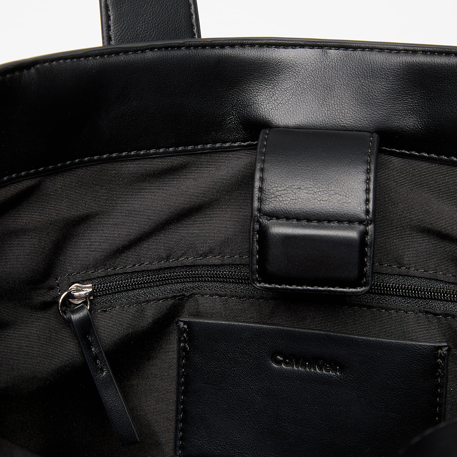 Férfi válltáskák Calvin Klein Webbing Strap Small Tote Black