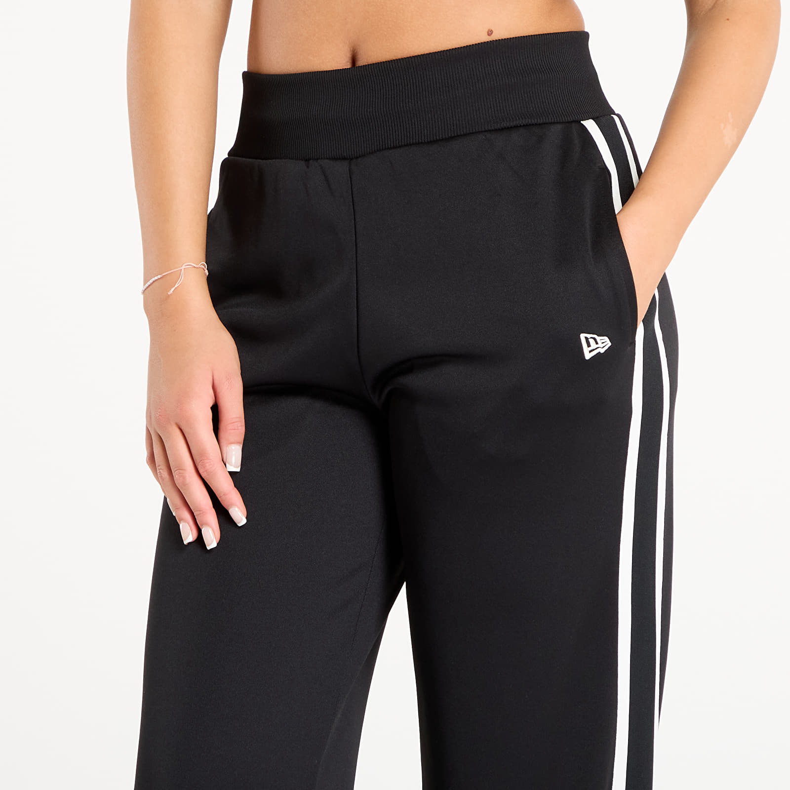 Hosen für Frauen New Era MLB Midi Logo Track Pant New York Yankees Black