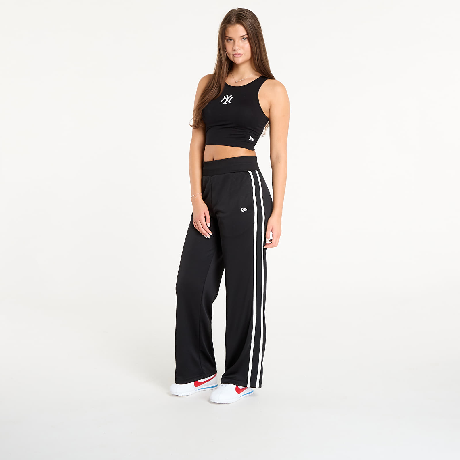 Hosen für Frauen New Era MLB Midi Logo Track Pant New York Yankees Black