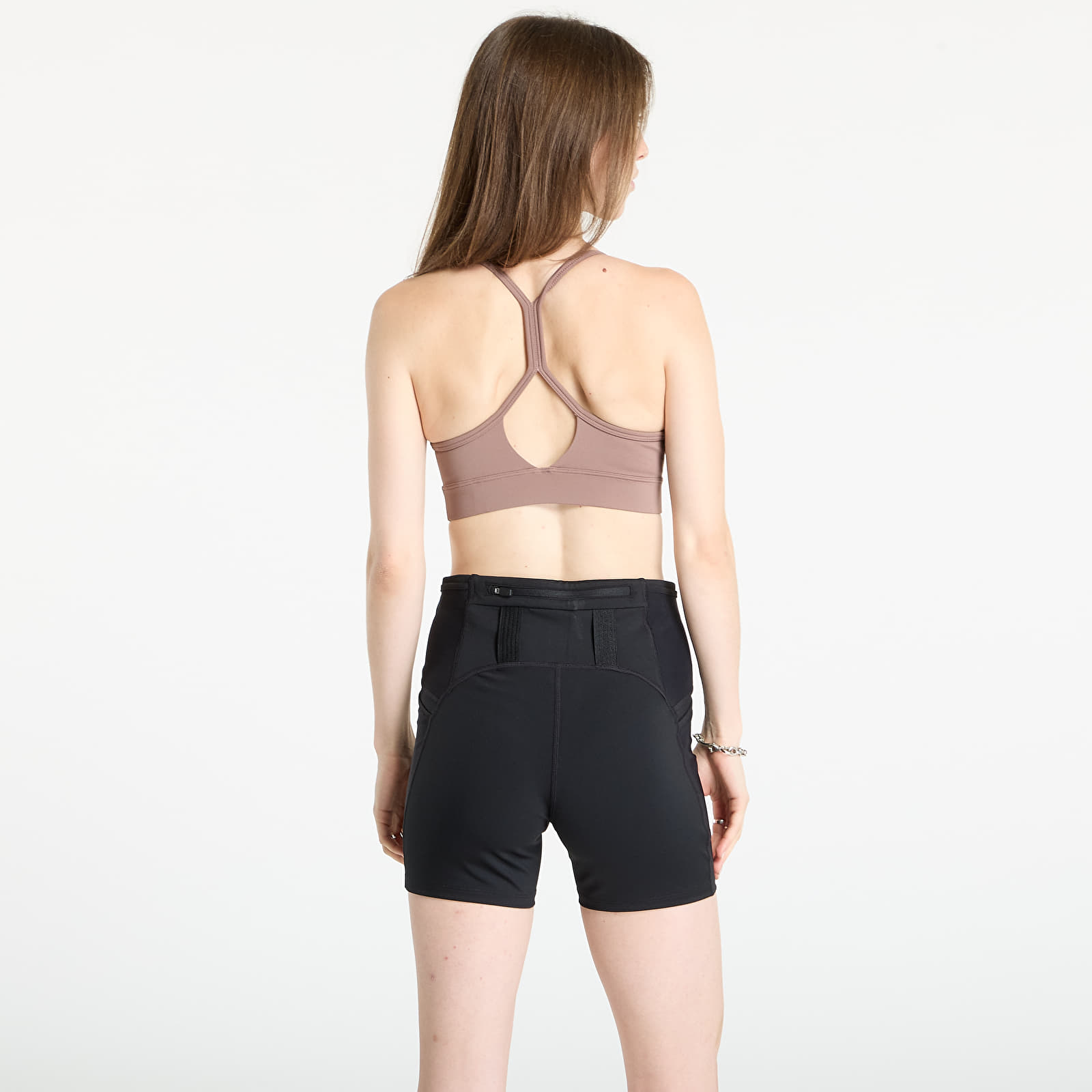 Сутиени New Balance Essential Yoga Bra Eas