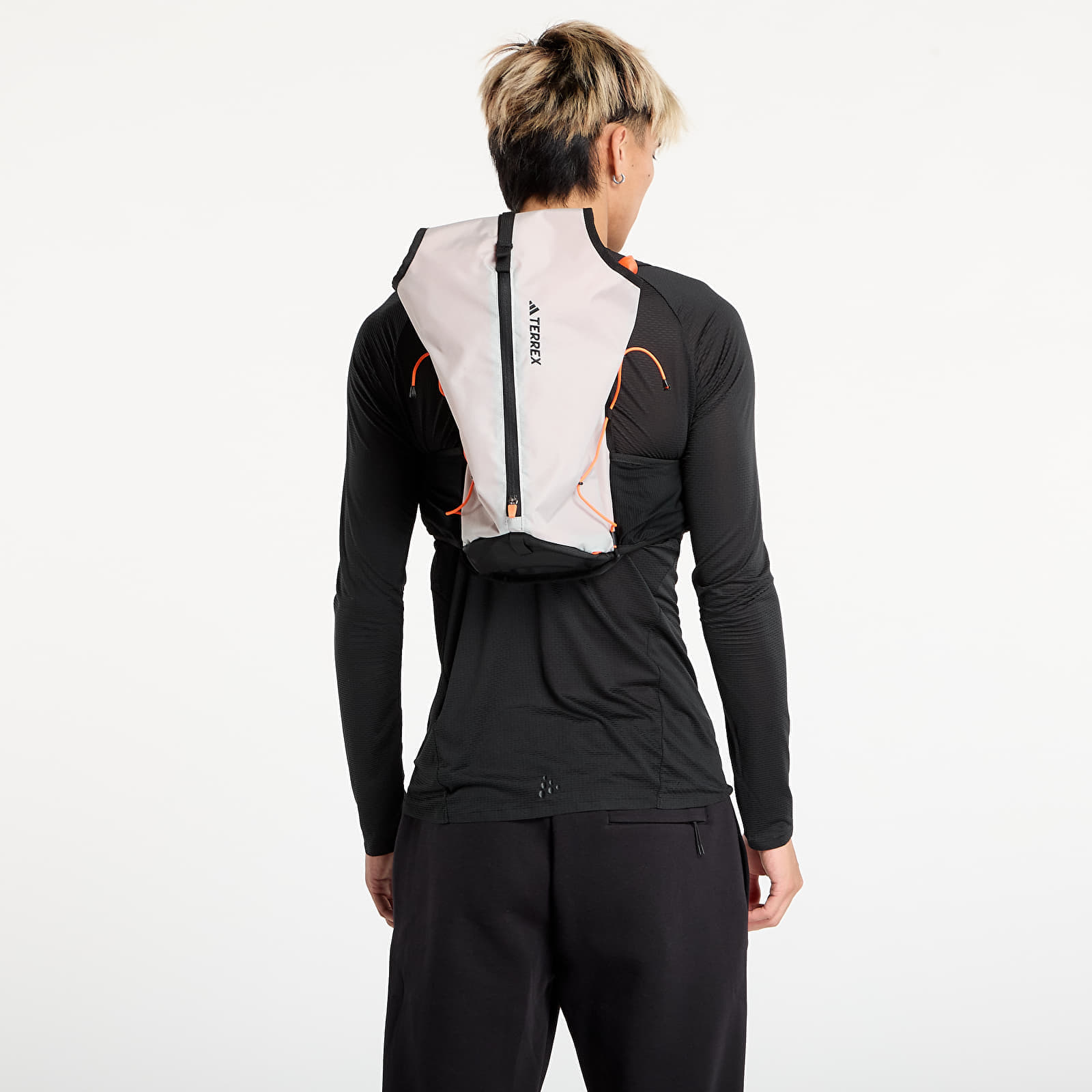 Rucsac adidas Terrex Techrock CLIMACOOL Hike Vest 15L Grey Two/ Signal Green M