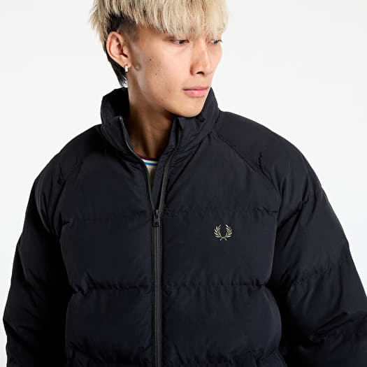 FRED PERRY Raglan Sleeve Padded Jacket Black | Footshop