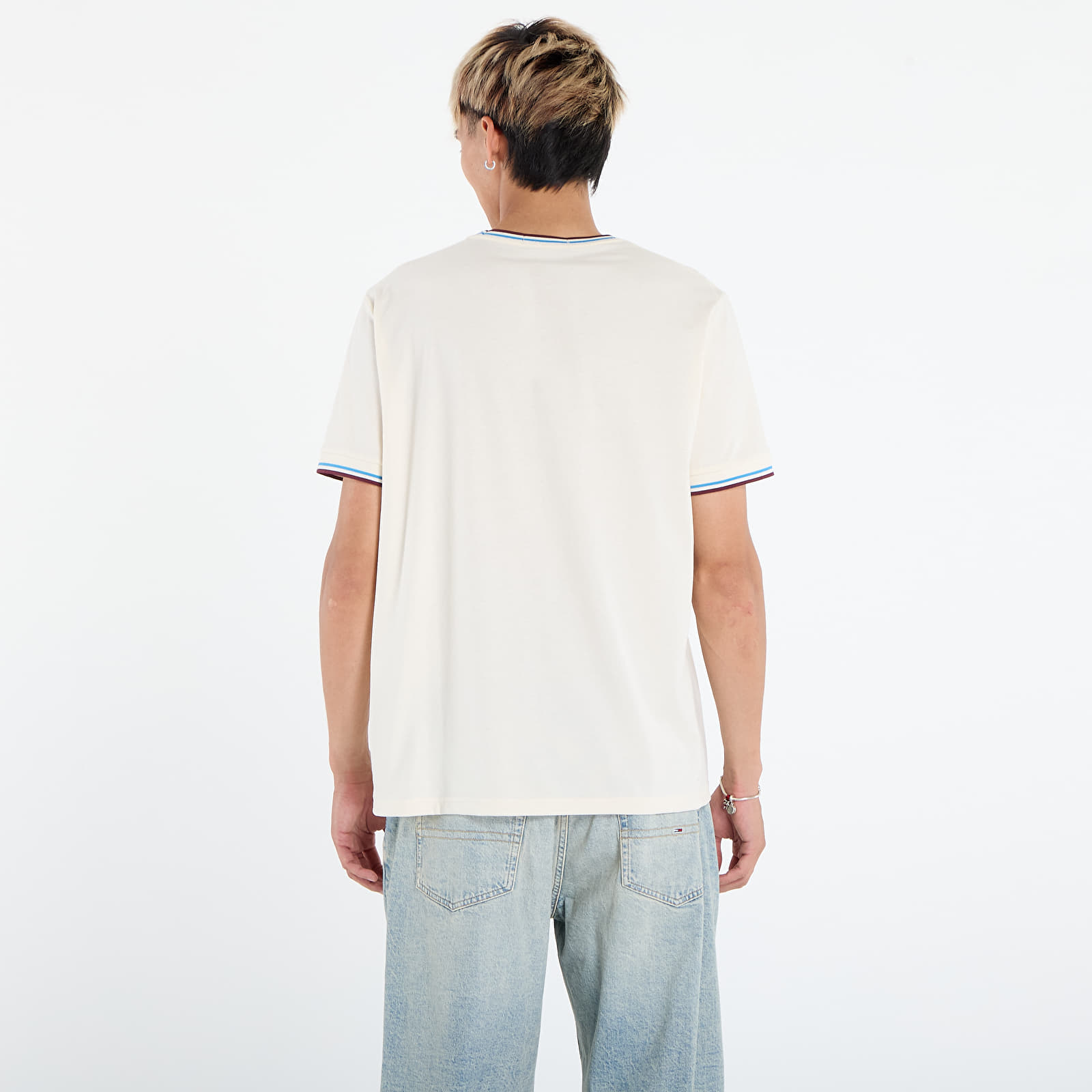 T-skjorter FRED PERRY Twin Tipped T-Shirt Ecr/ Crtblu/ Oxblo