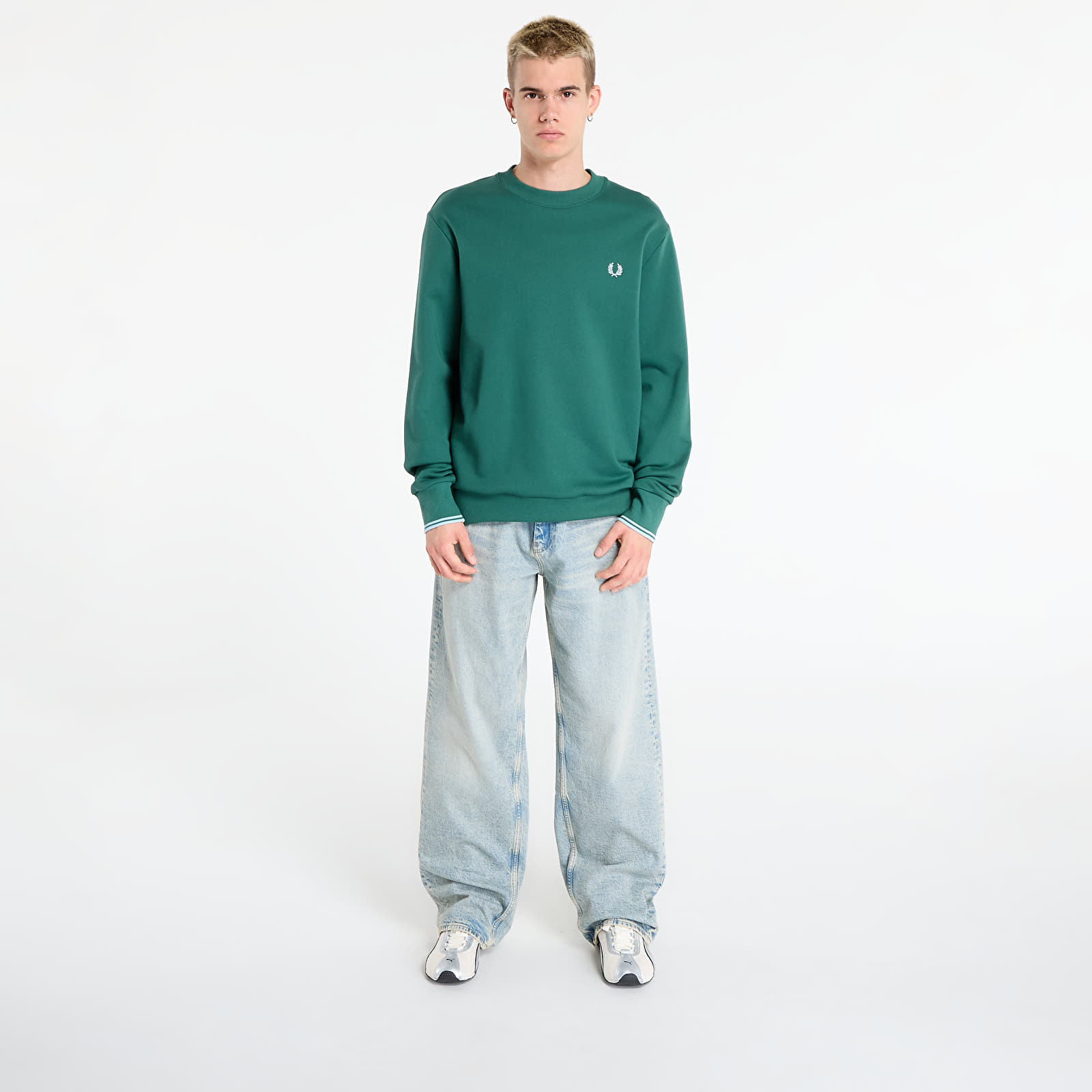 Hoodies and sweatshirts FRED PERRY Crew Neck Sweatshirt Sprtgrn/ Trackblu