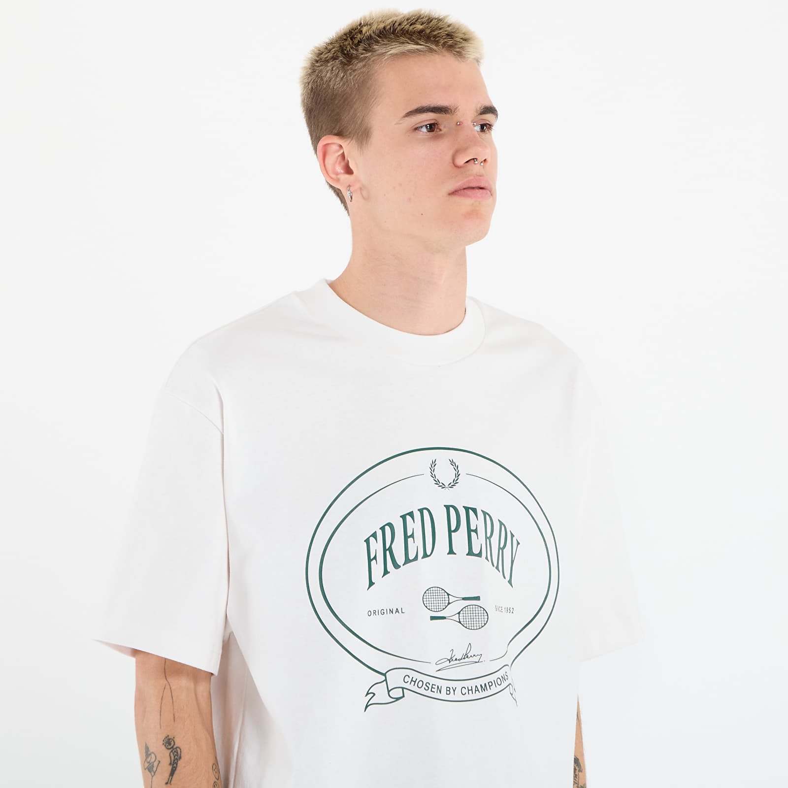 T-särgid FRED PERRY Chosen By Champions T-Shirt Snow White