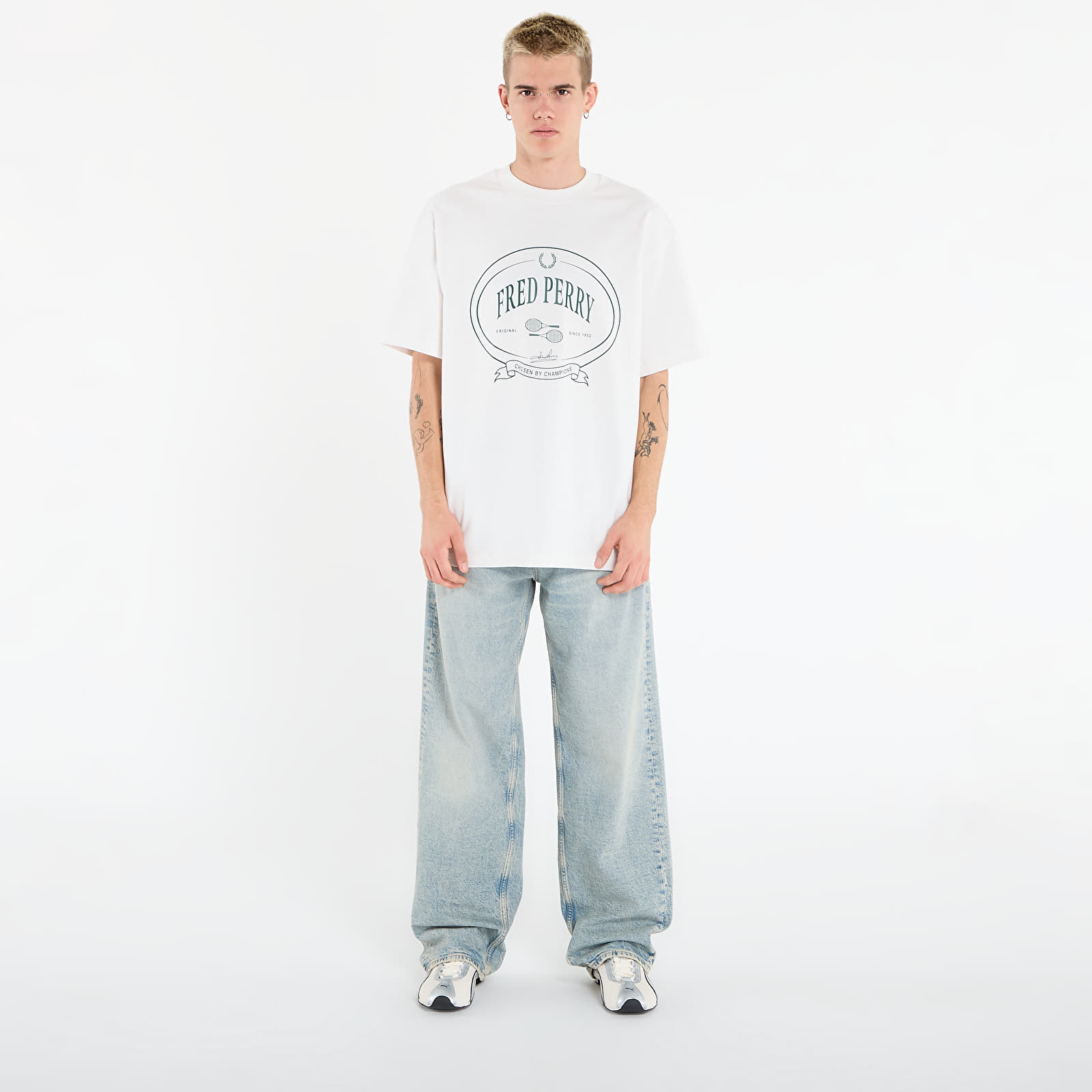 T-särgid FRED PERRY Chosen By Champions T-Shirt Snow White