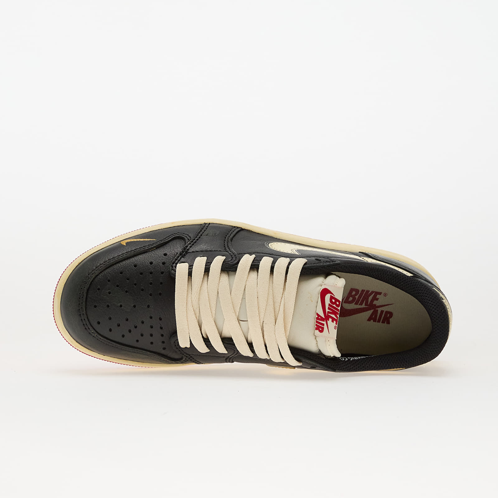 Sko til mænd Nigel Sylvester x Air Jordan 1 Low OG “Nitro” (IB8958-001) Black/ Muslin-Varsity Red