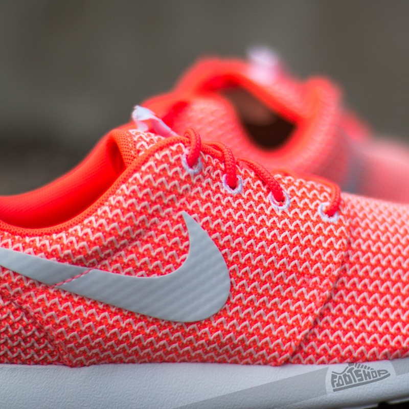 Damen Sneaker und Schuhe Nike WMNS Rosherun Hot Lava/White