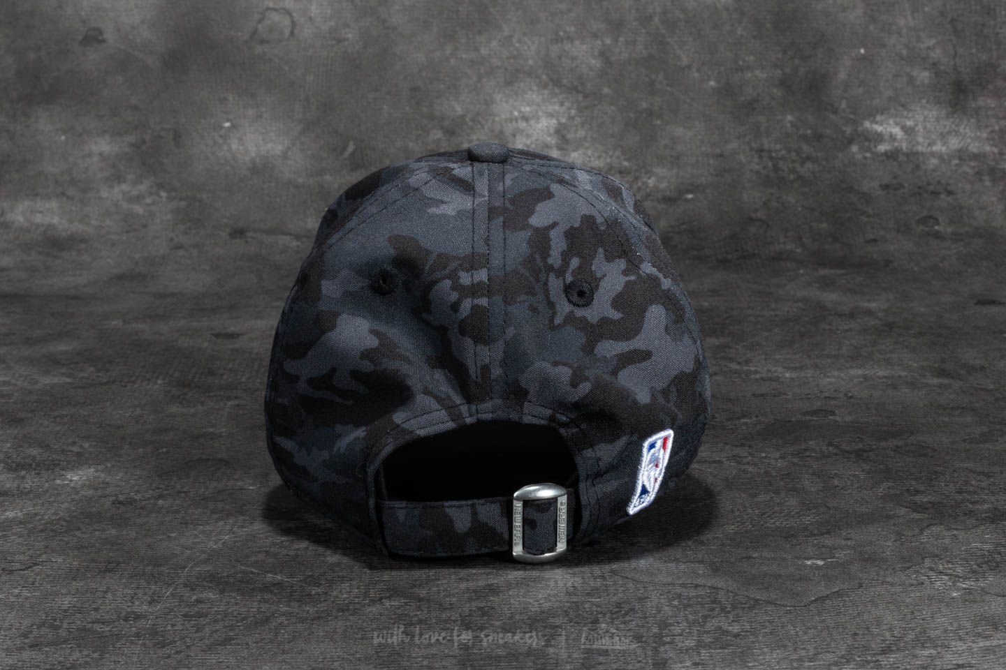 Cappelli New Era 9Forty Youth Camo Team Chicago Bulls Cap Dark Camo