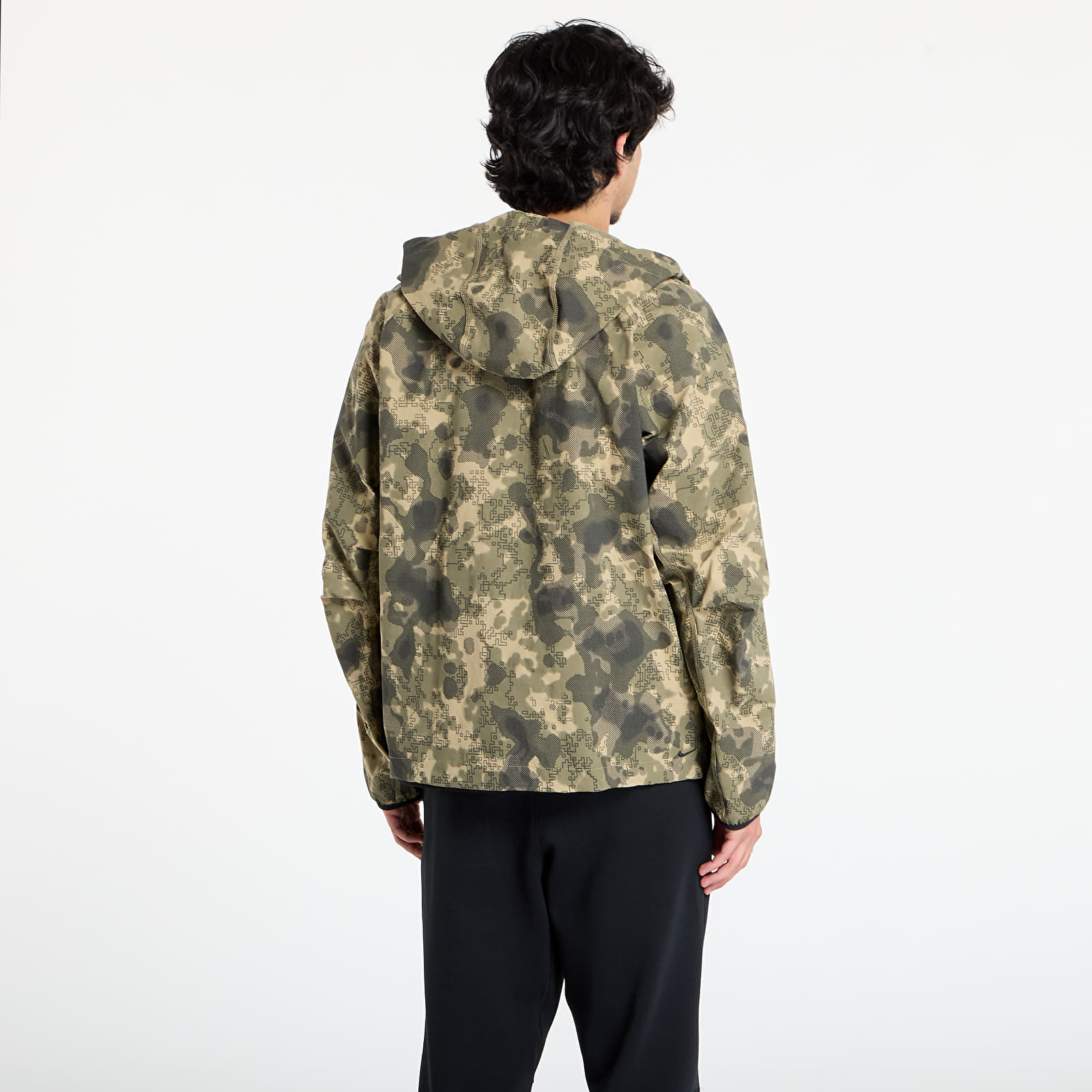 Coach-jakker Nike Tech Men's Dri-FIT Woven Camo Windrunner Jacket Neutral Olive/ Black