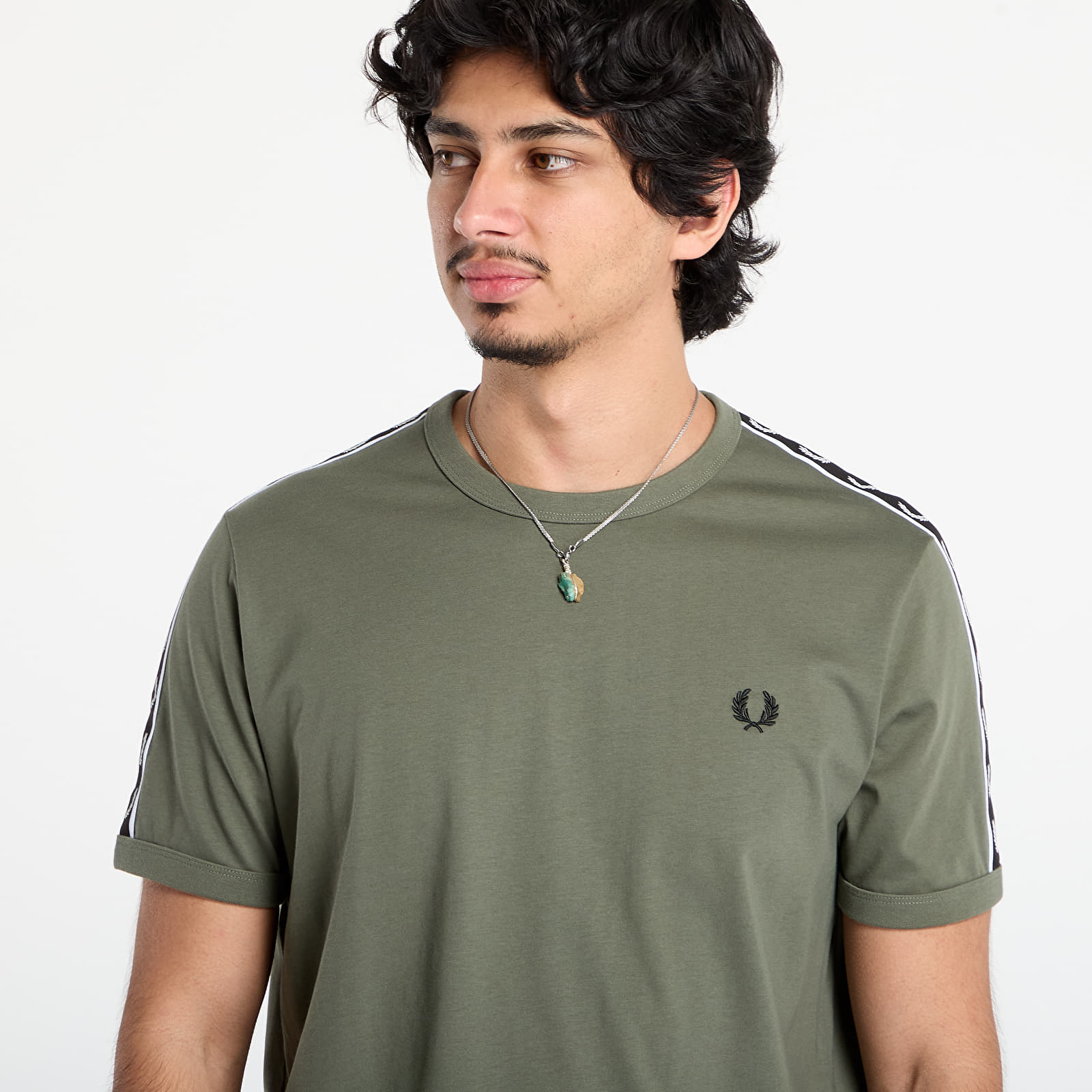 T-shirts FRED PERRY Contrast Tape Ringer T-Shirt Lrlwrthgreen/ Blk