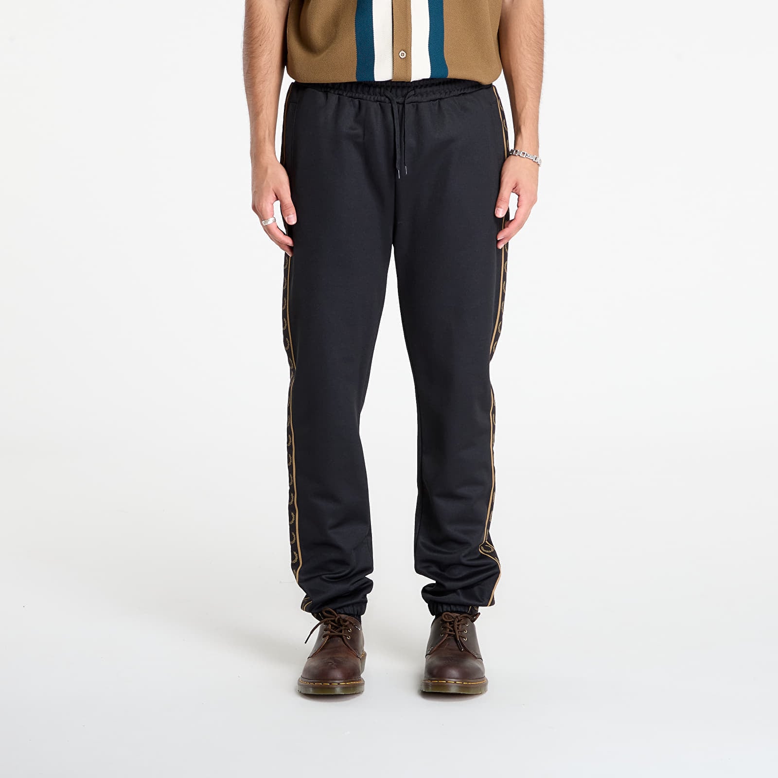 Pantaloni FRED PERRY Contrast Tape Track Pant Black/ Shadedston M