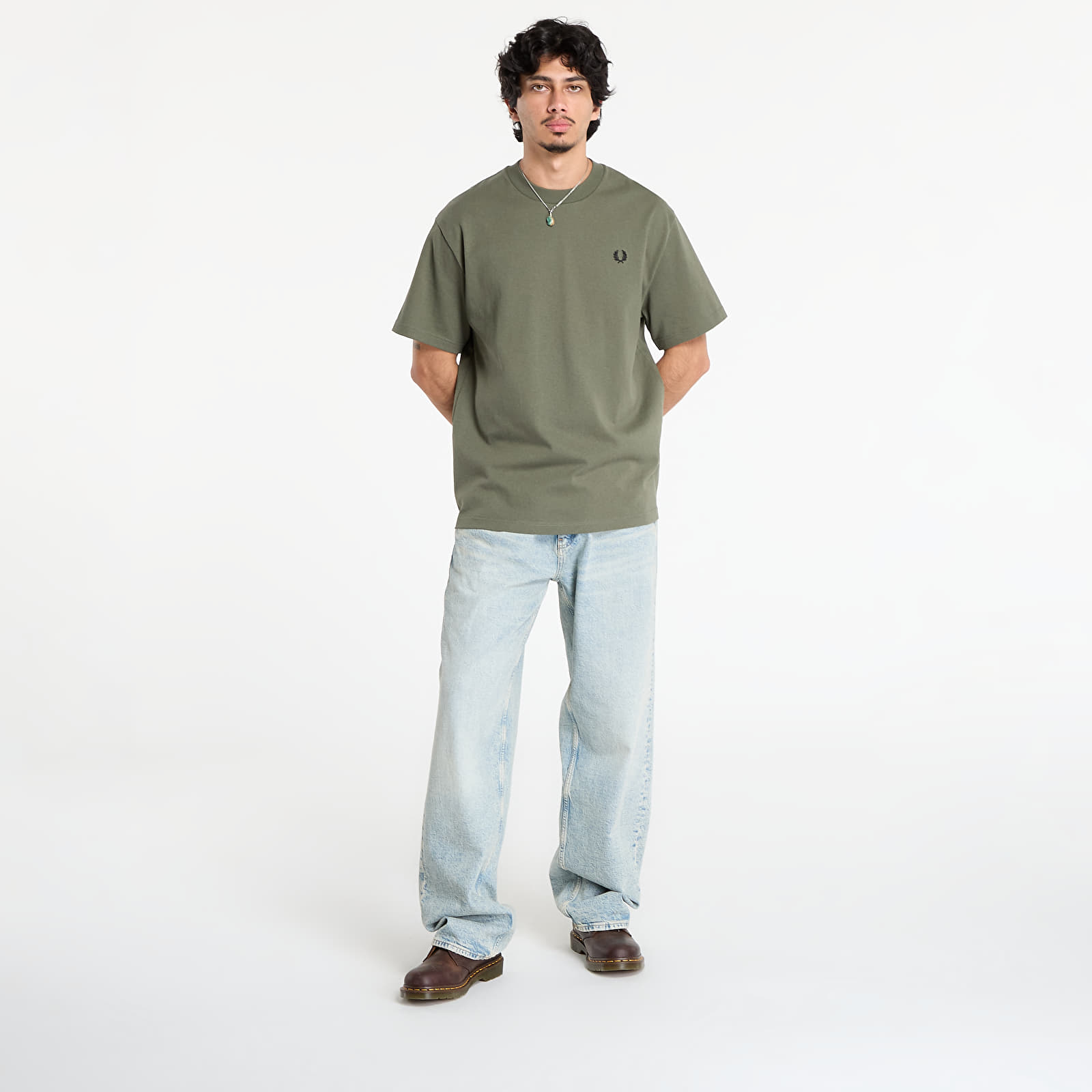 T-shirts FRED PERRY Relaxed T-Shirt Laurel W Green