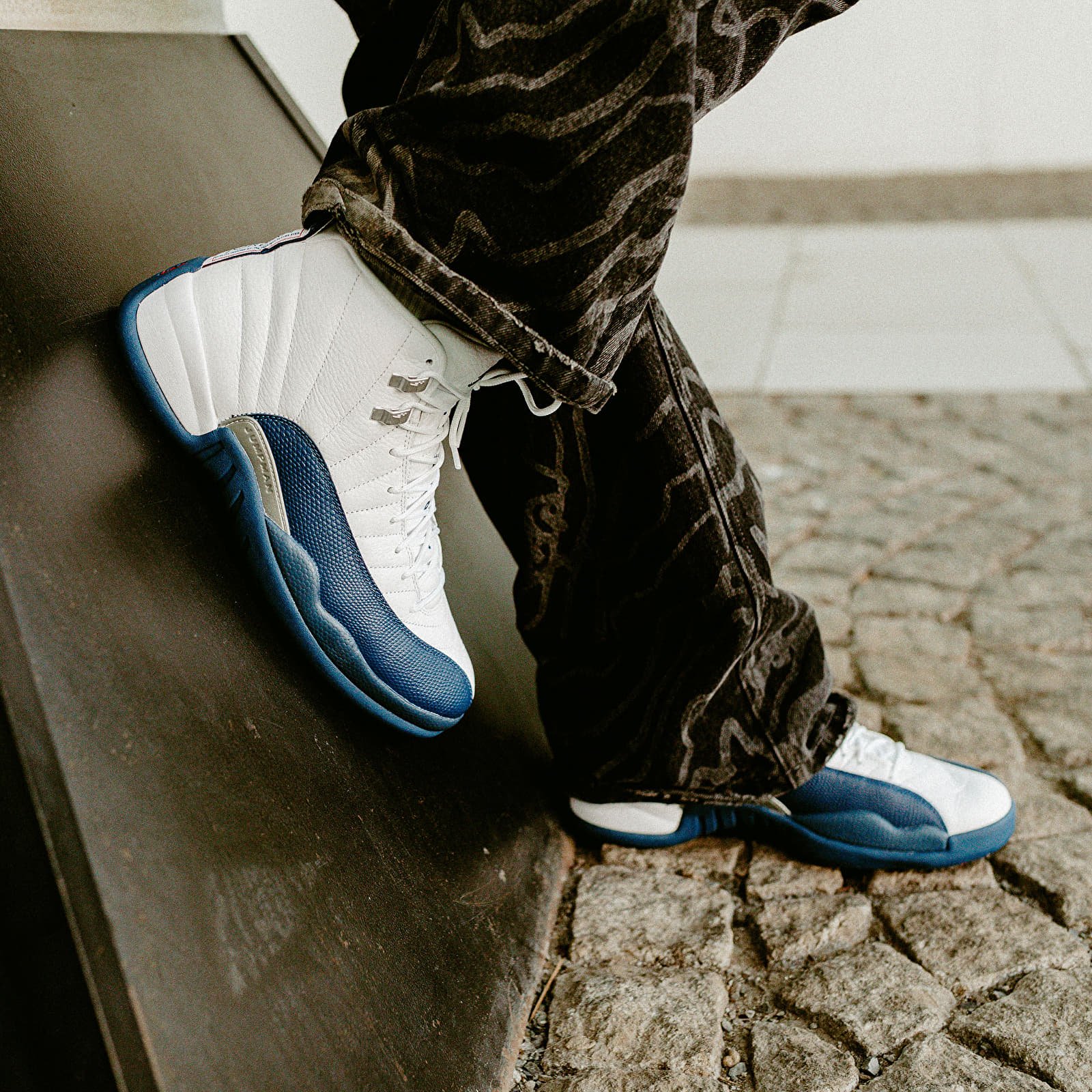 Men's shoes Air Jordan 12 Retro "French Blue" (CT8013-114) White/ French Blue-Mtlc Silver-Varsity Red