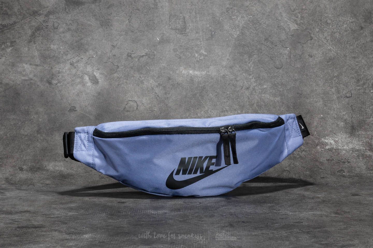 Nikelab hip pack outlet