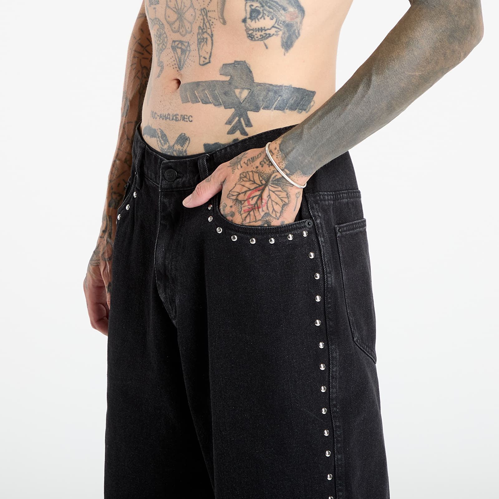 Shorts PLEASURES Daft Club Lucky Studded Jorts Black