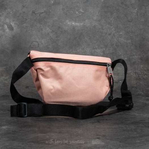 Eastpak outlet comfy coral
