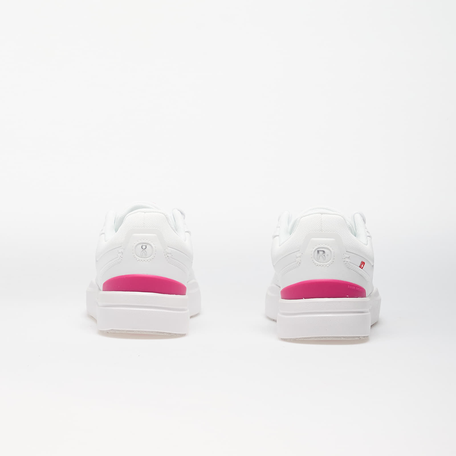 Ženski čevlji On W The Roger Advantage White/ Pink