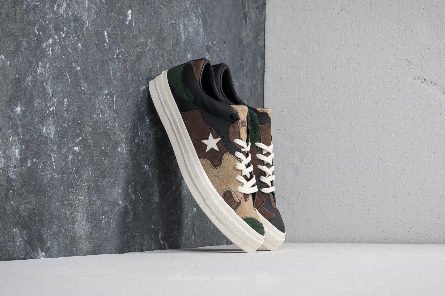 Мъжки кецове и обувки Converse x Sneakersnstuff One Star OX Canteen/ Black Forest/ White