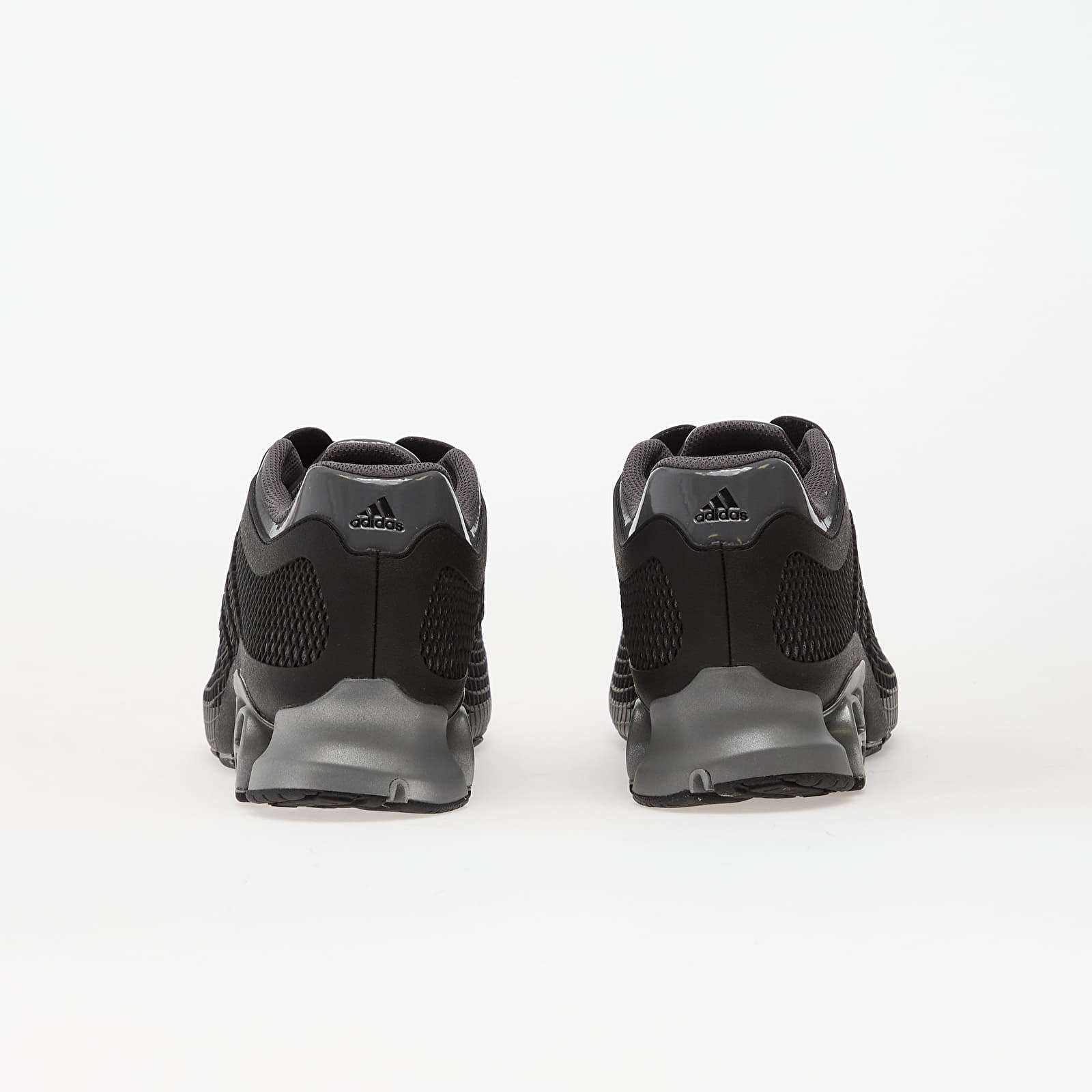 Meeste kingad adidas Megaride S2 Core Black/ Grey Five/ Core Black