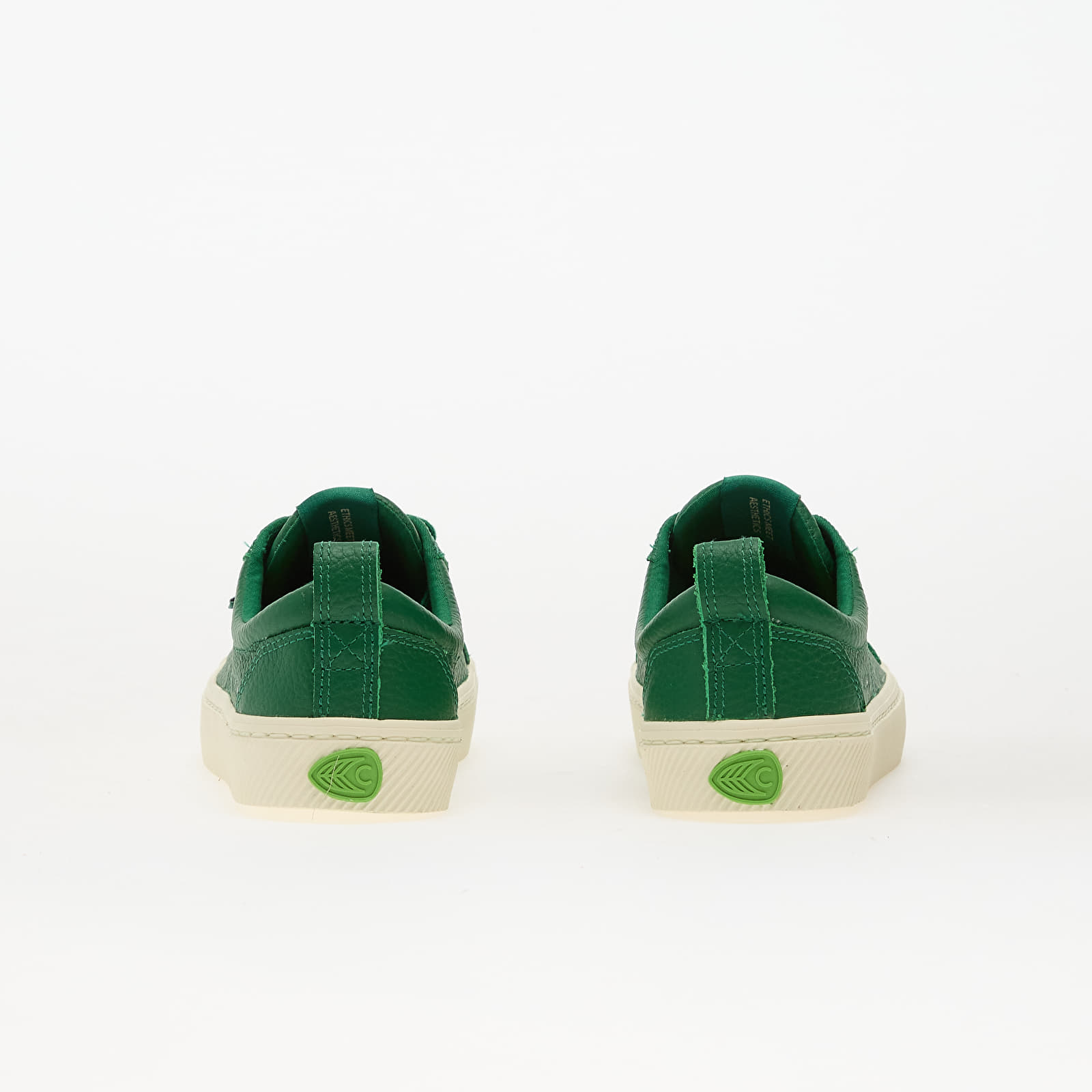 Naiste jalatsid Cariuma W Oca Low Green