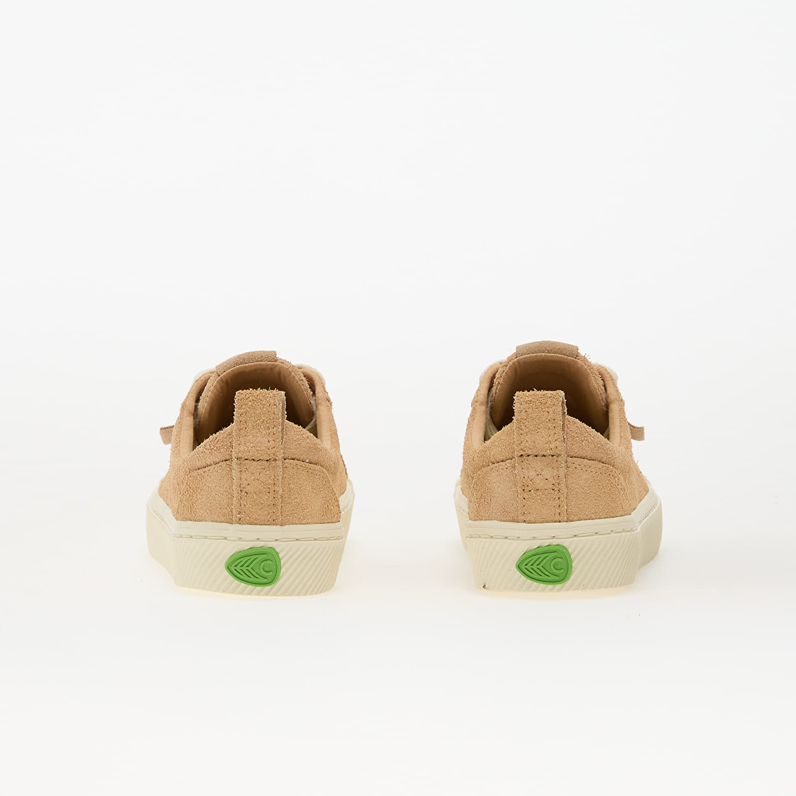 Naiste jalatsid Cariuma W Oca Low Latte Beige