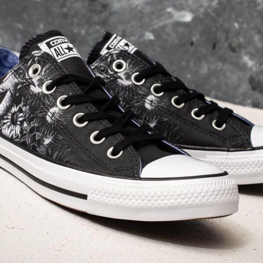 Chuck taylor all star twilight sales court ox