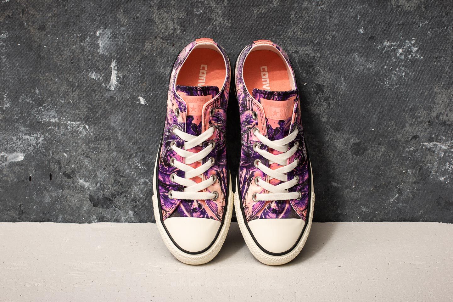 Women s shoes Converse Chuck Taylor All Star Ox Hyper Royal Pale Coral Erget Footshop