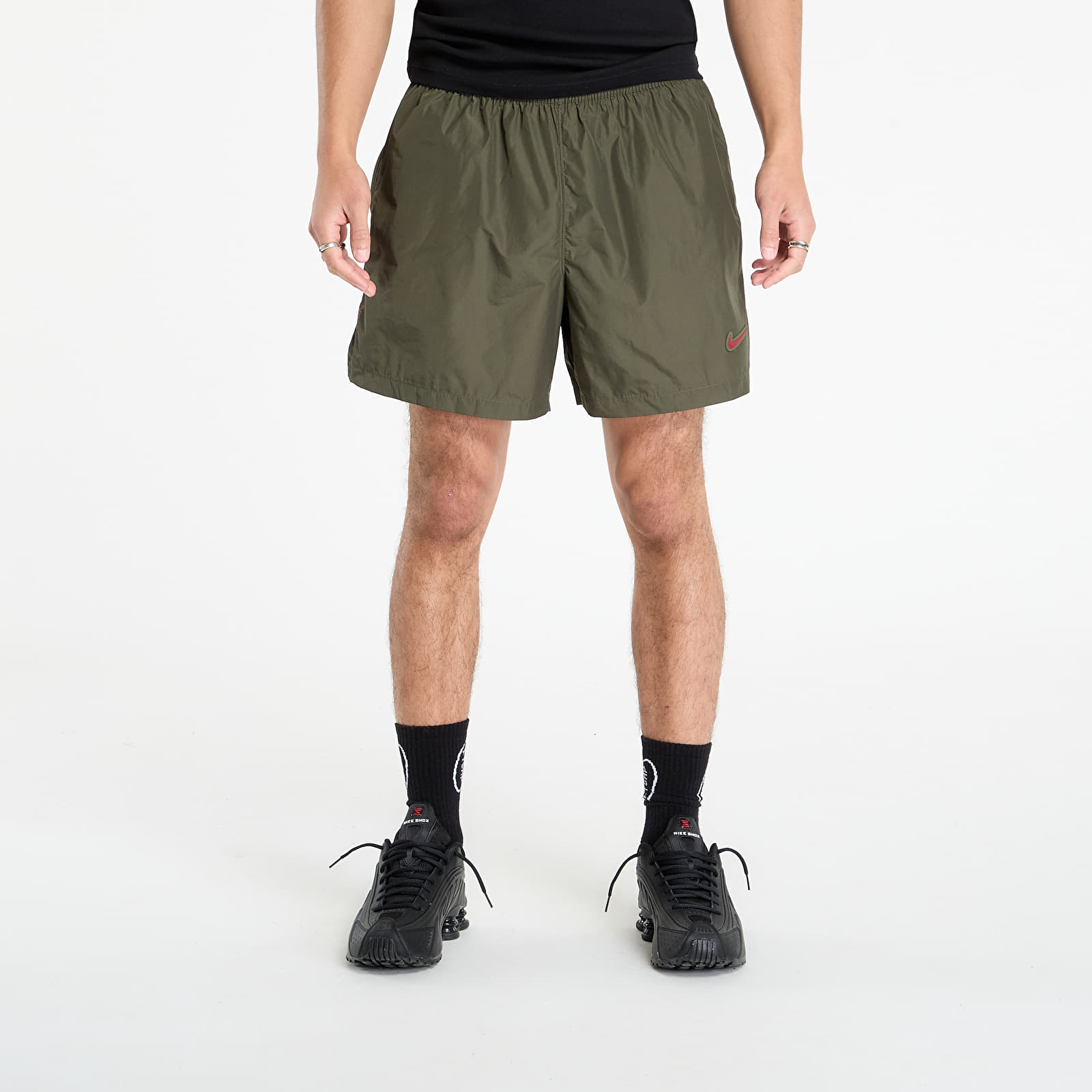 Kratke hlače Nike x NOCTA Cardinal Nylon Shorts Cargo Khaki/ Smoke Grey/ Team Red