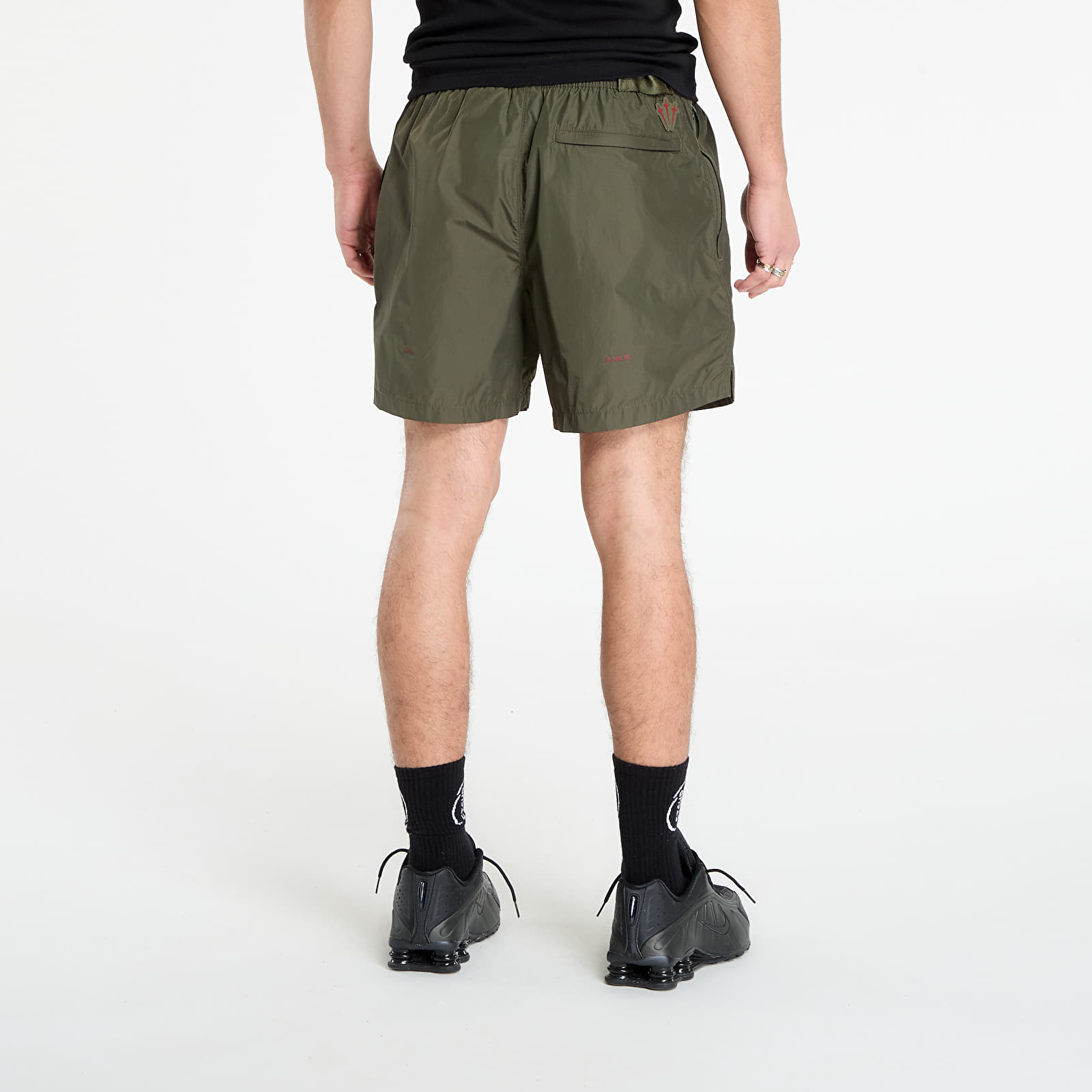Kratke hlače Nike x NOCTA Cardinal Nylon Shorts Cargo Khaki/ Smoke Grey/ Team Red