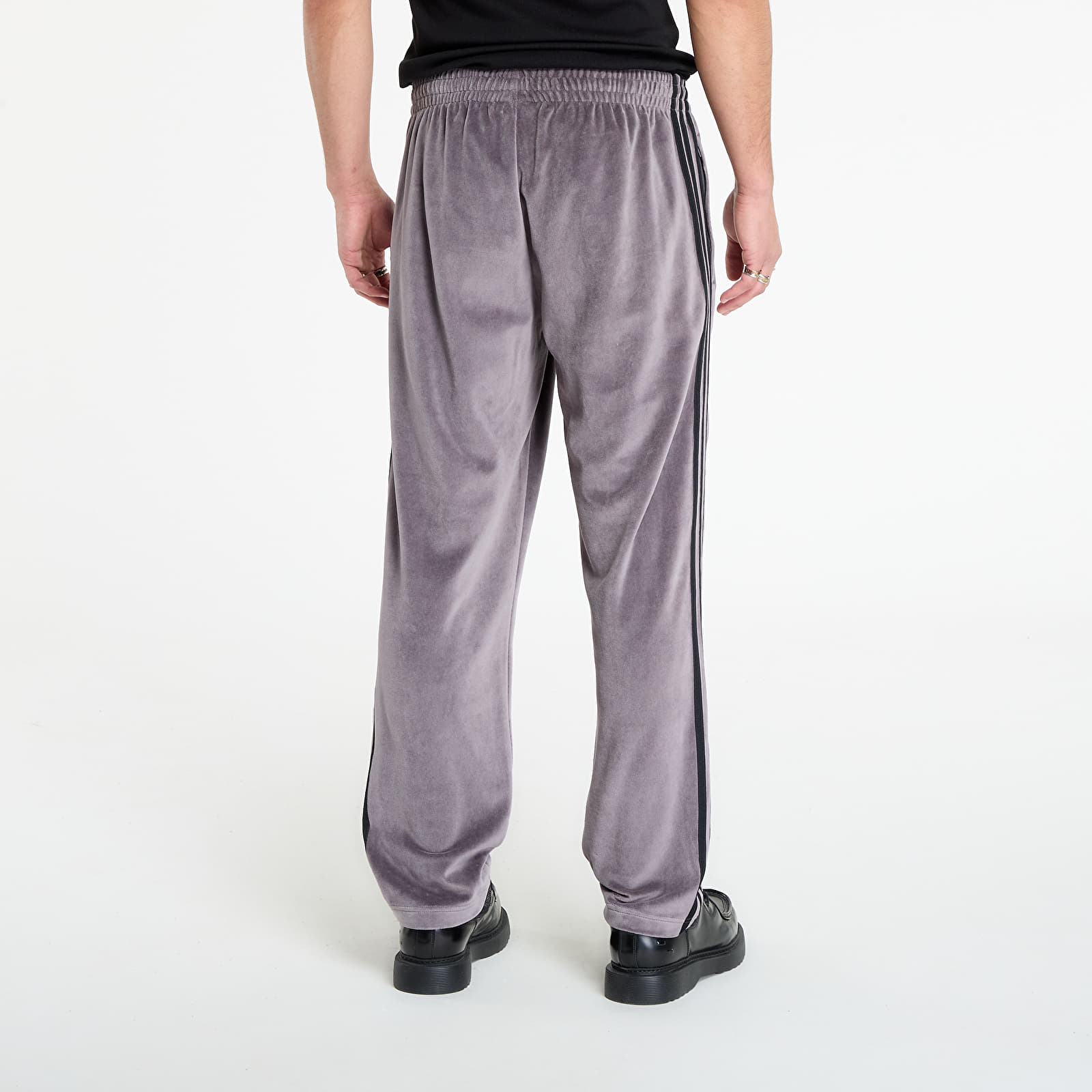 Püksid adidas SST Adicolor Velour Track Pants Grey Strata