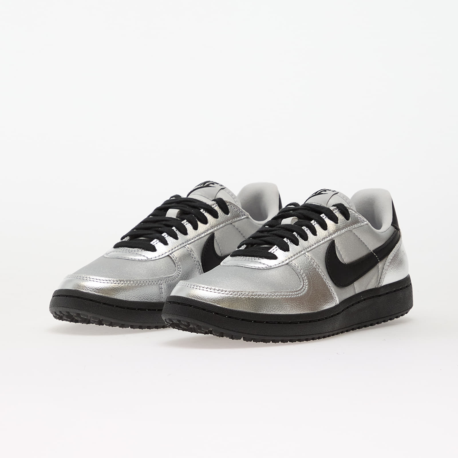 Naiste jalatsid Nike Wmns Field General Mtlc Silver/ Black