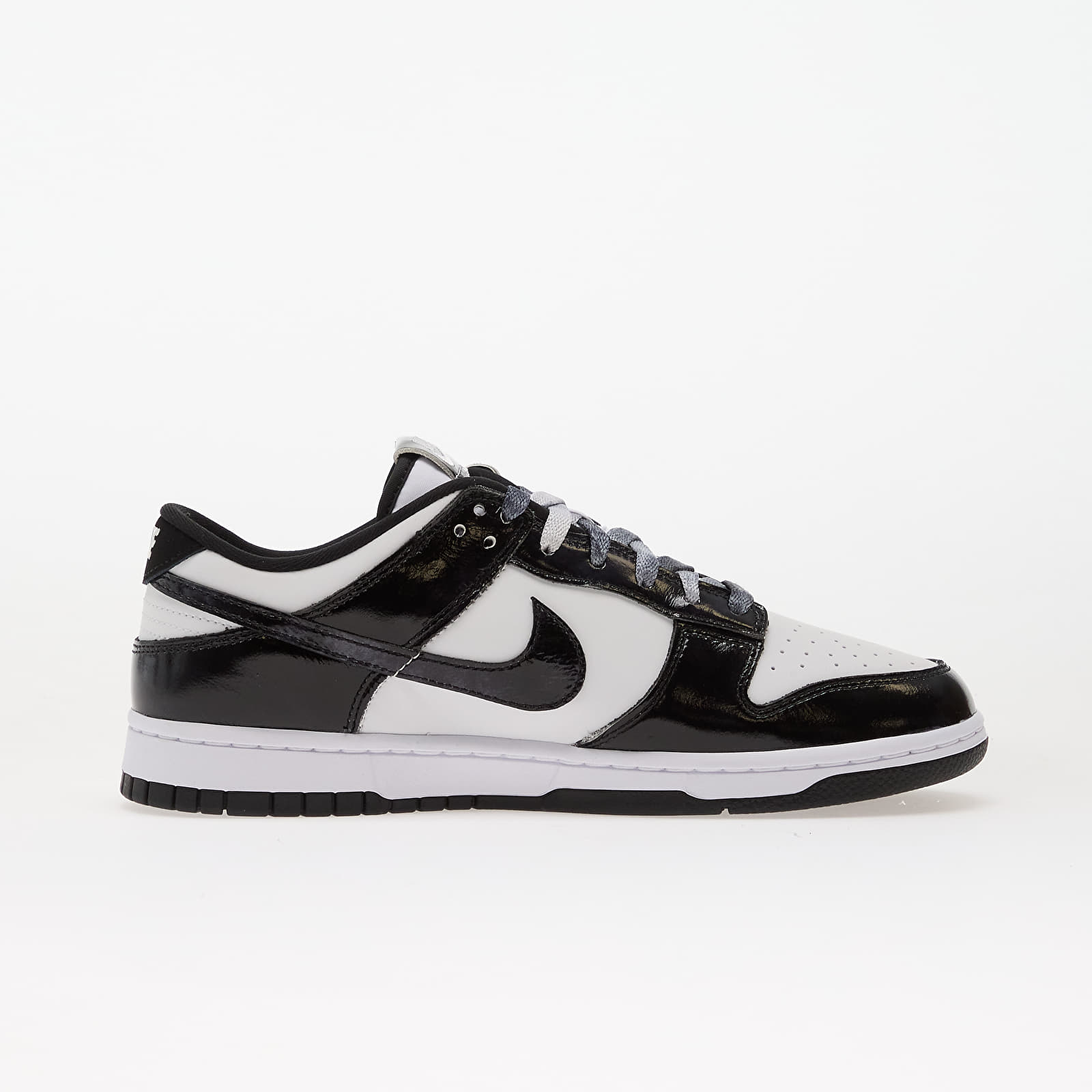 Moški čevlji Nike Dunk Low Retro Se White/ Black-Black