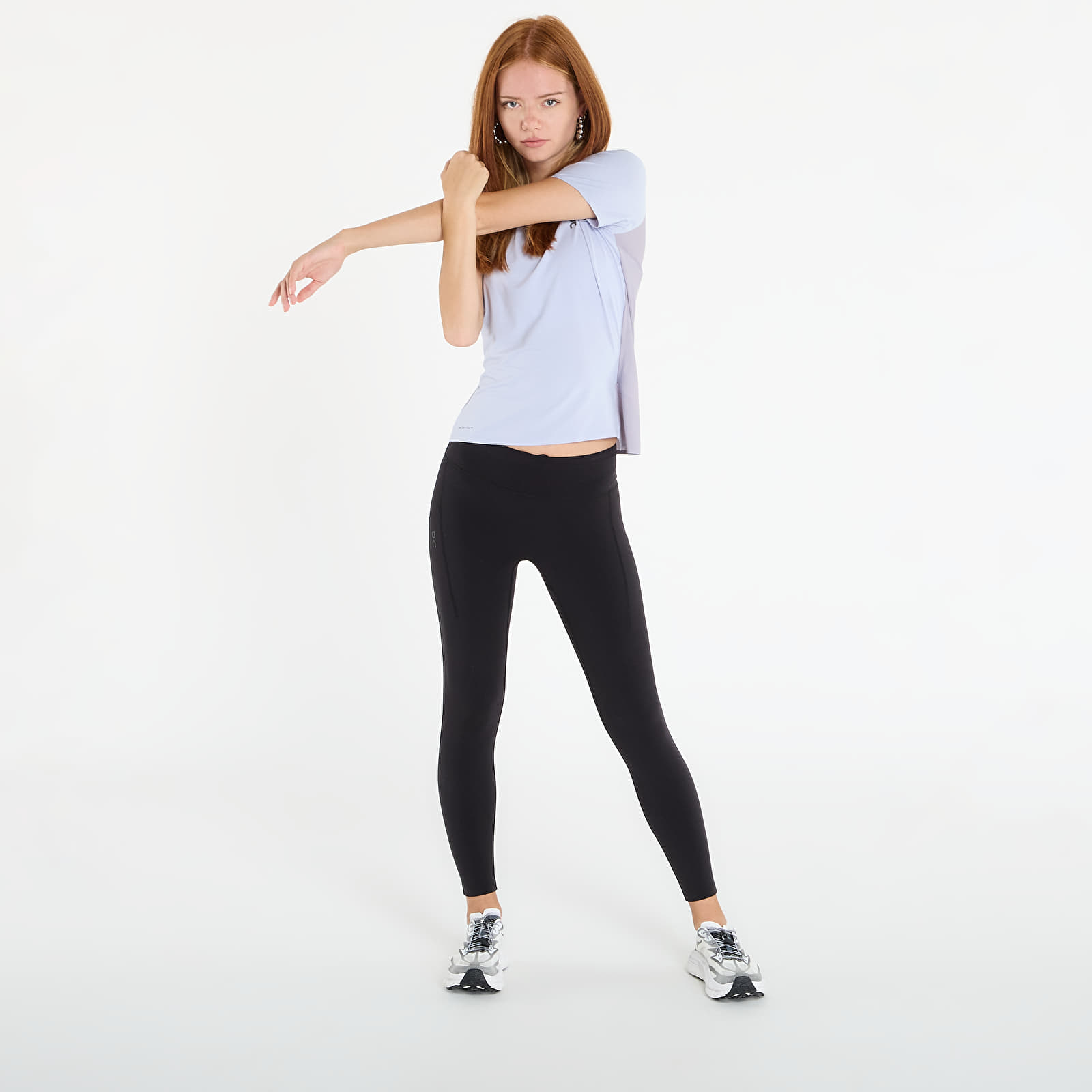 Ženske majice  On Performance Tee Blue
