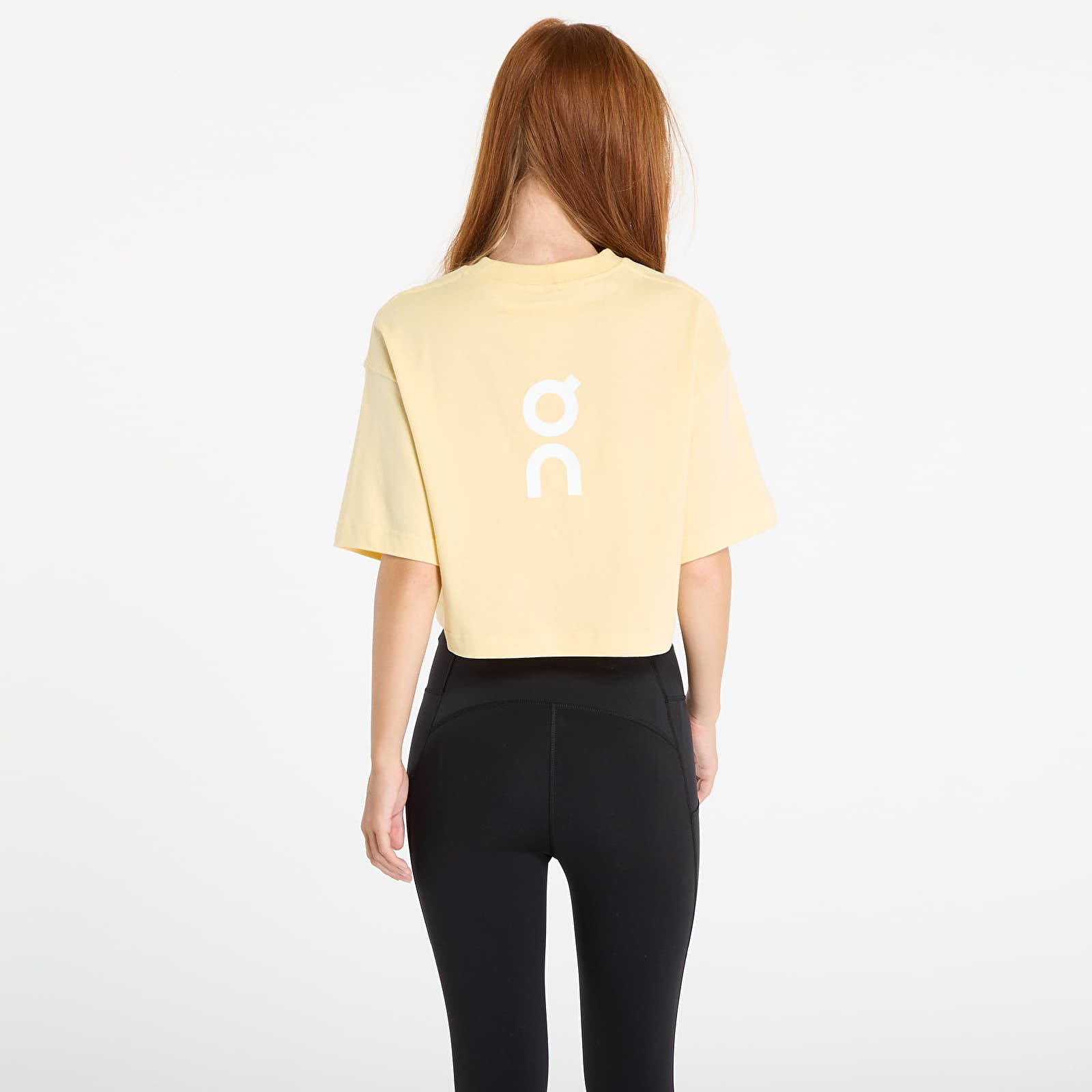 Дамски тениски On Club Boxy Tee Yellow
