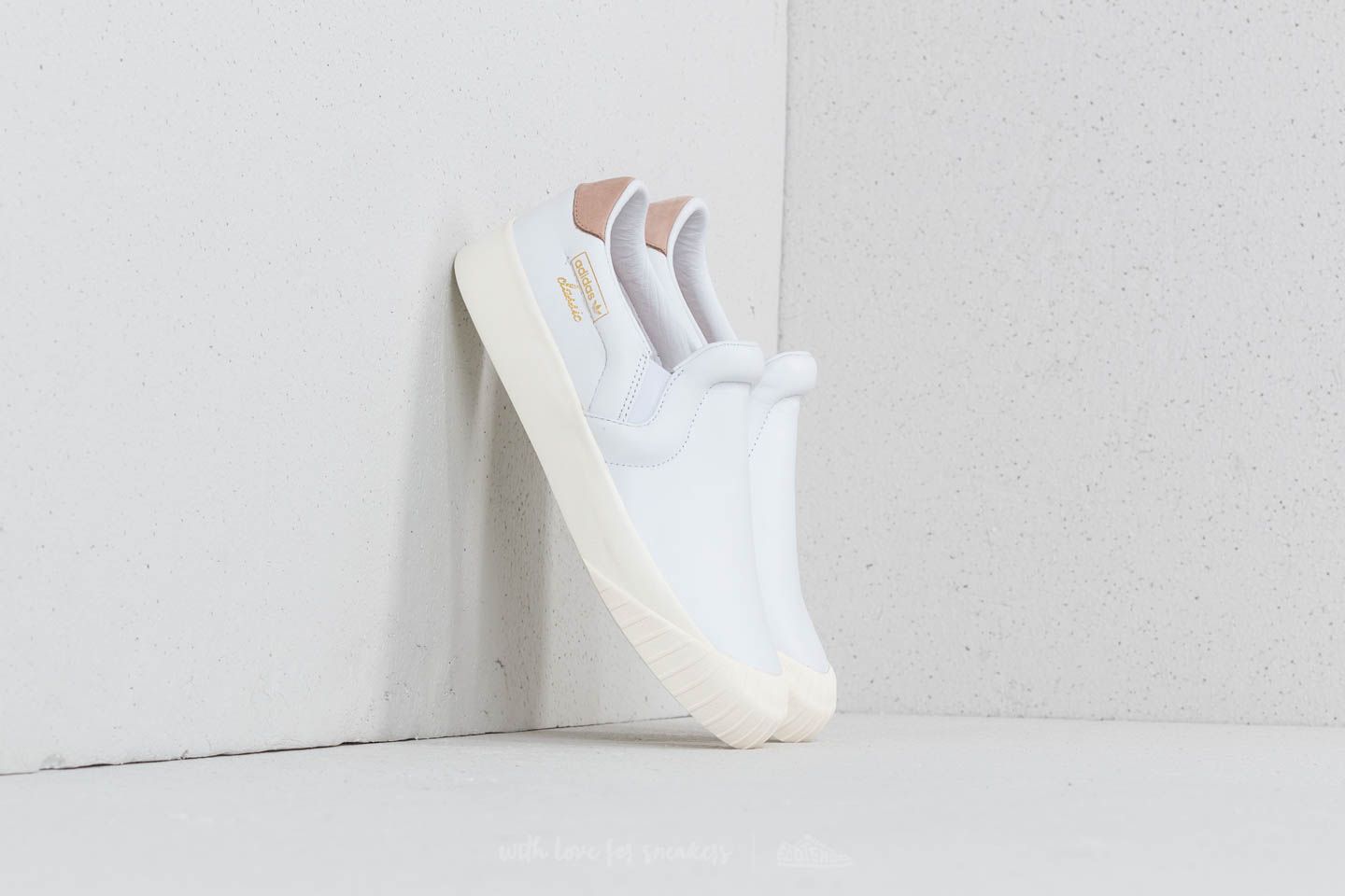 Everyn outlet slip on