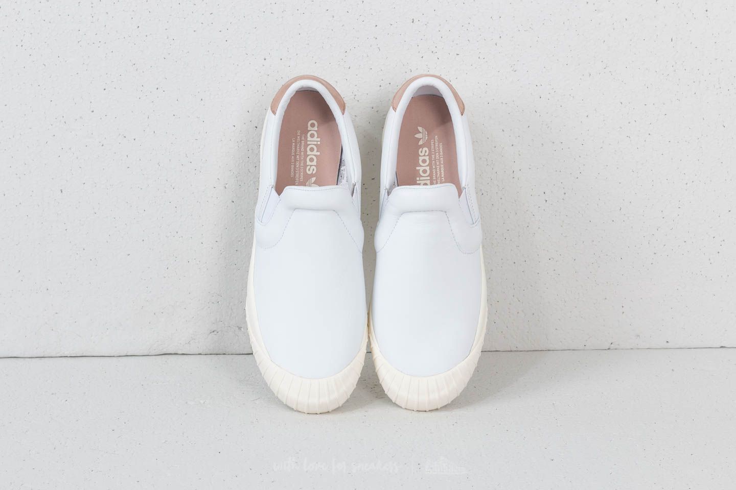 Adidas everyn sale slip on