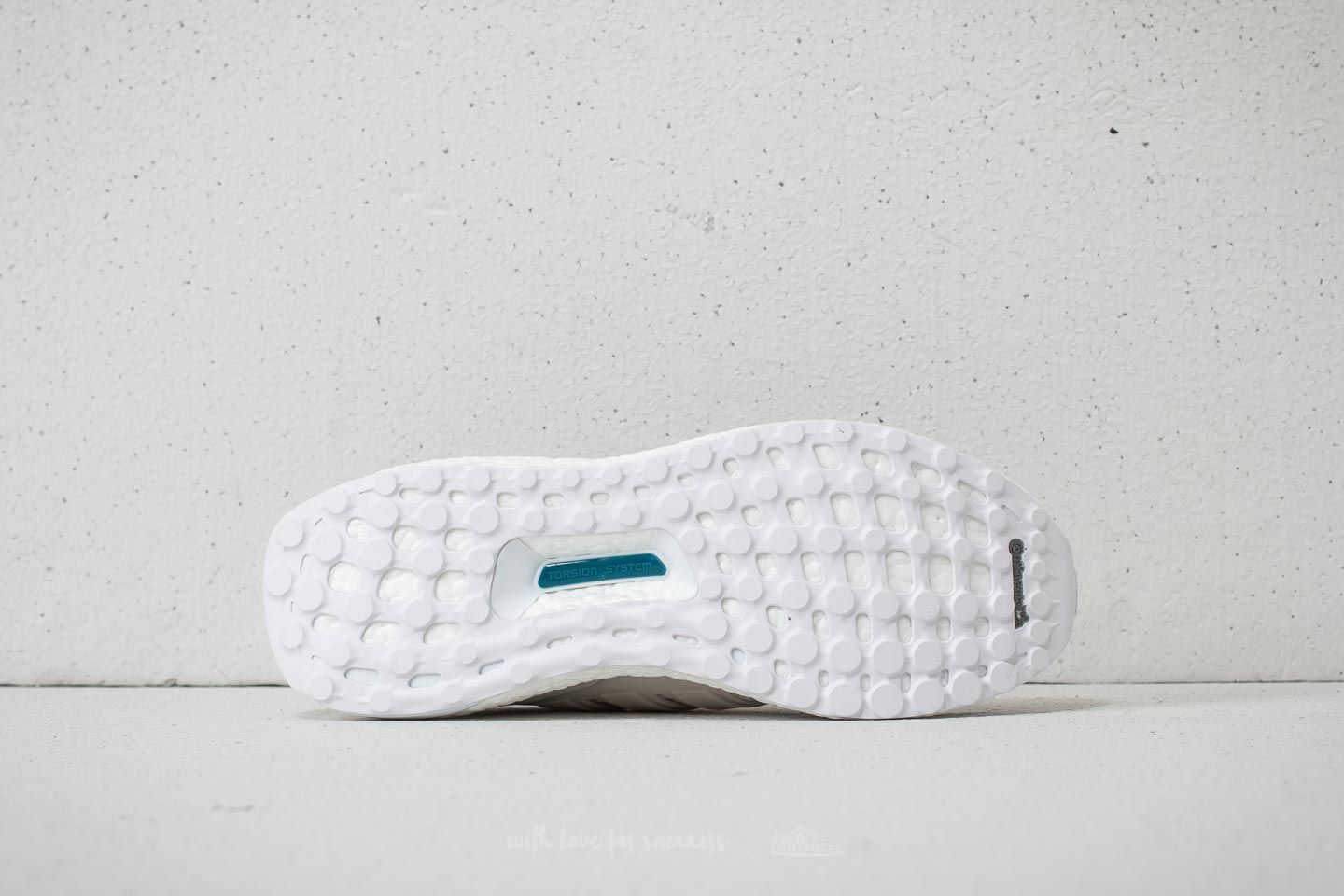 Men's shoes adidas Ultraboost Chalk Pearl/ Chalk Pearl/ Grey One (BB6177) |  Footshop