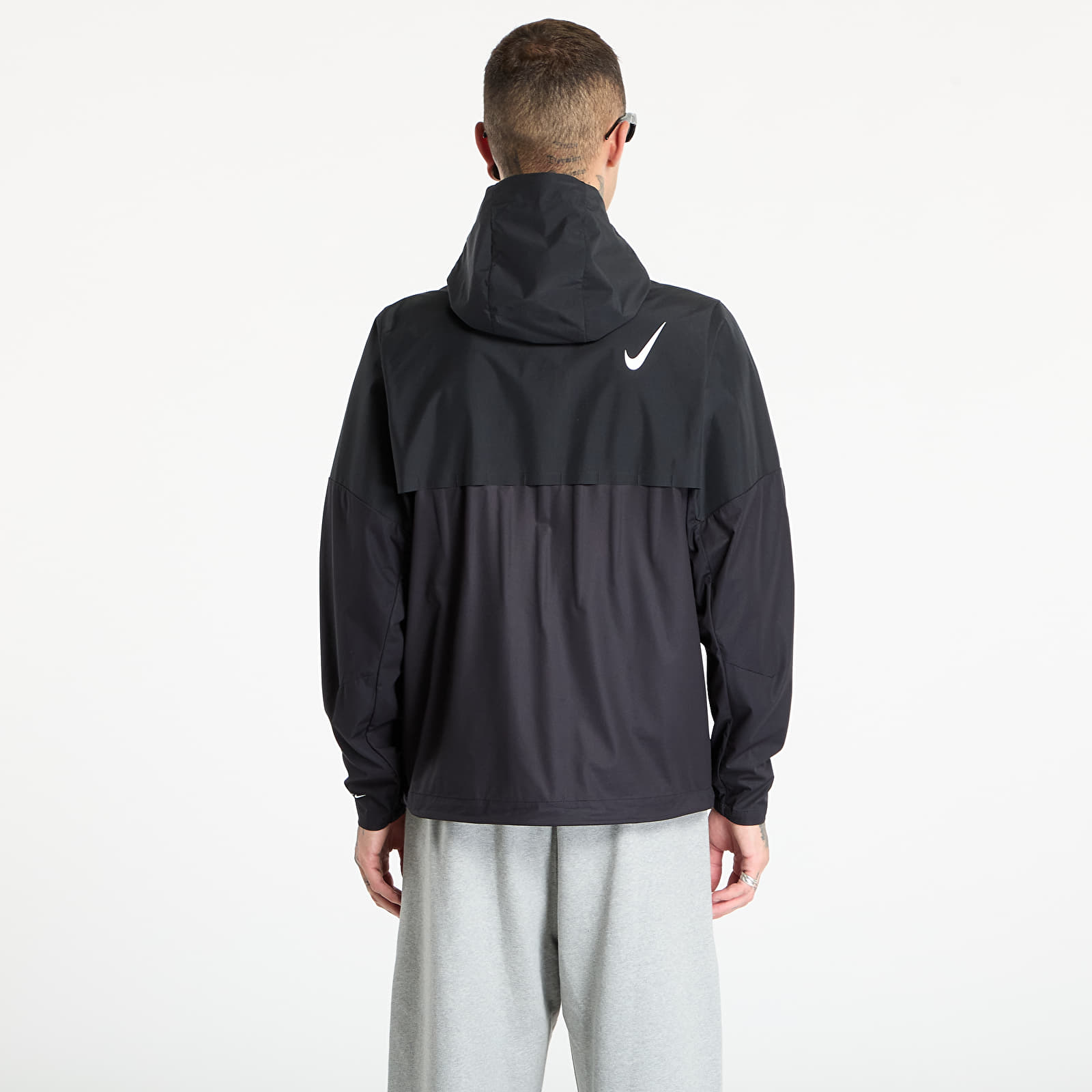 Jakne Nike AeroSwift Men's Storm-FIT Aerogami Running Jacket Black/ Summit White