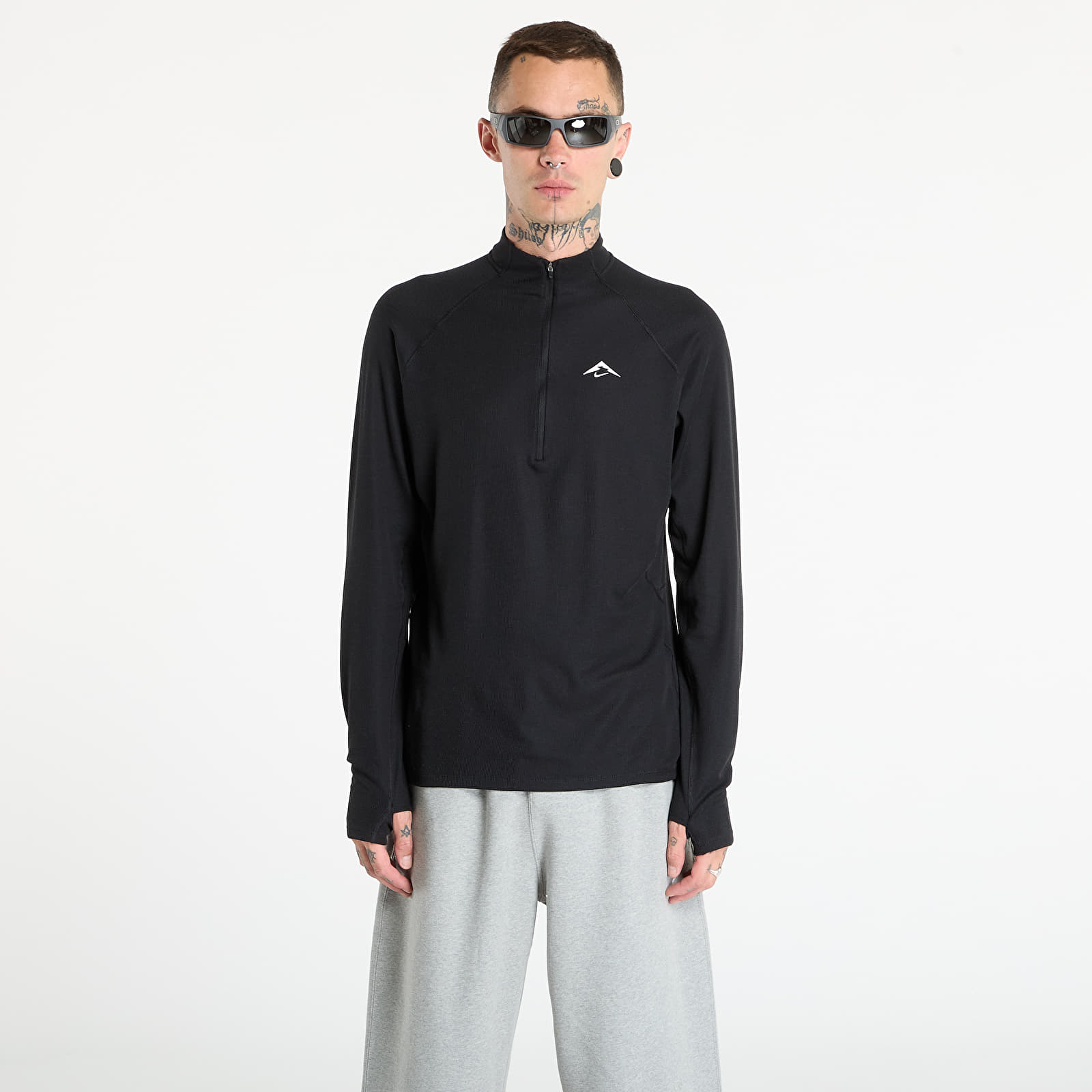 T-särgid Nike Trail Men's Dri-FIT 1/2-Zip Mid Layer Top Black/ Summit White