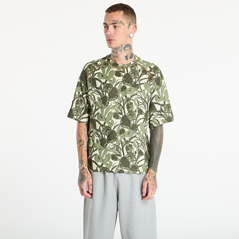 Nike ACG "Chinati" Men's Dri-FIT ADV Short-Sleeve Top Lt Khaki/ Cargo Khaki/ Summit White