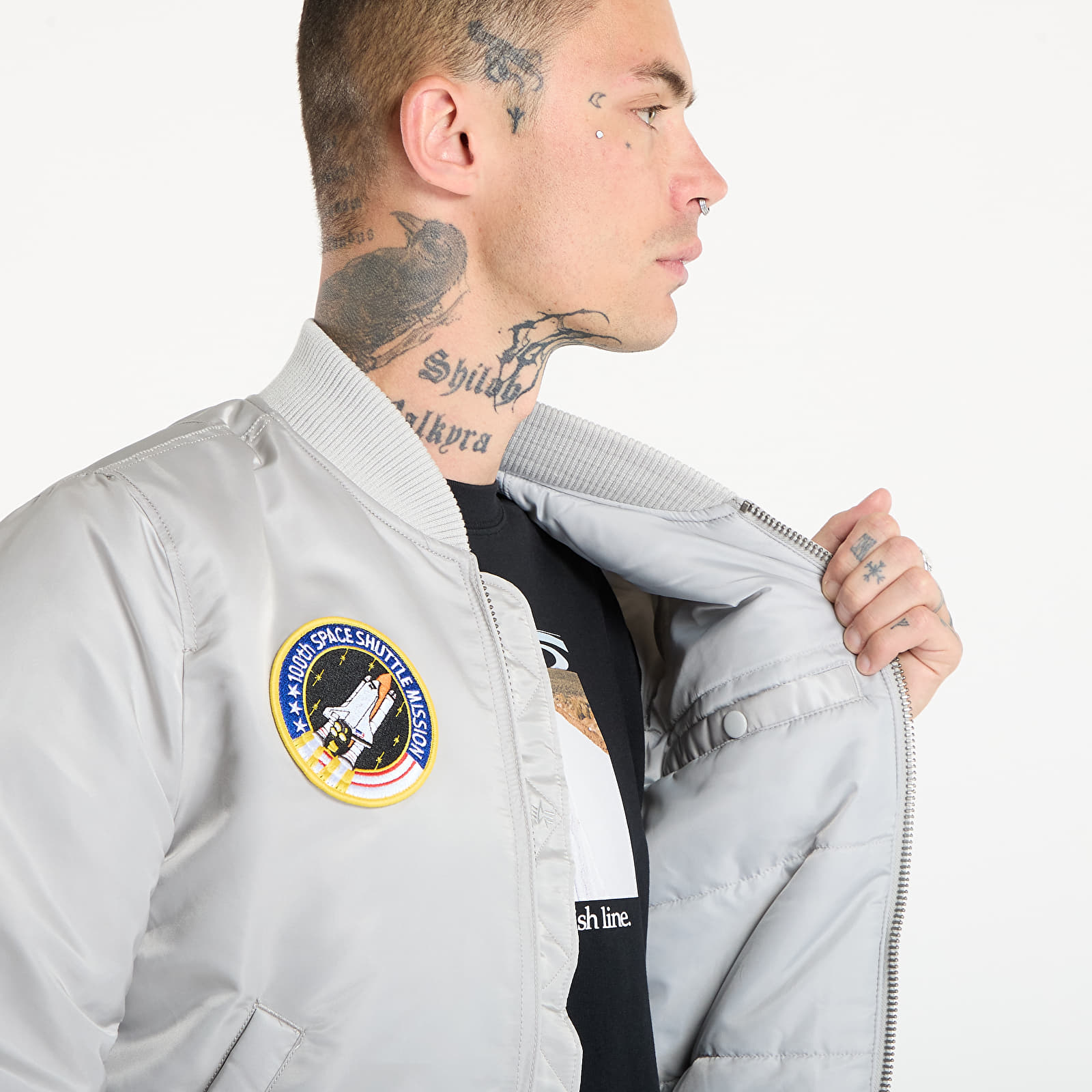 Bomber Jackets Alpha Industries MA-1 VF Vintage Fit NASA Pastel Grey